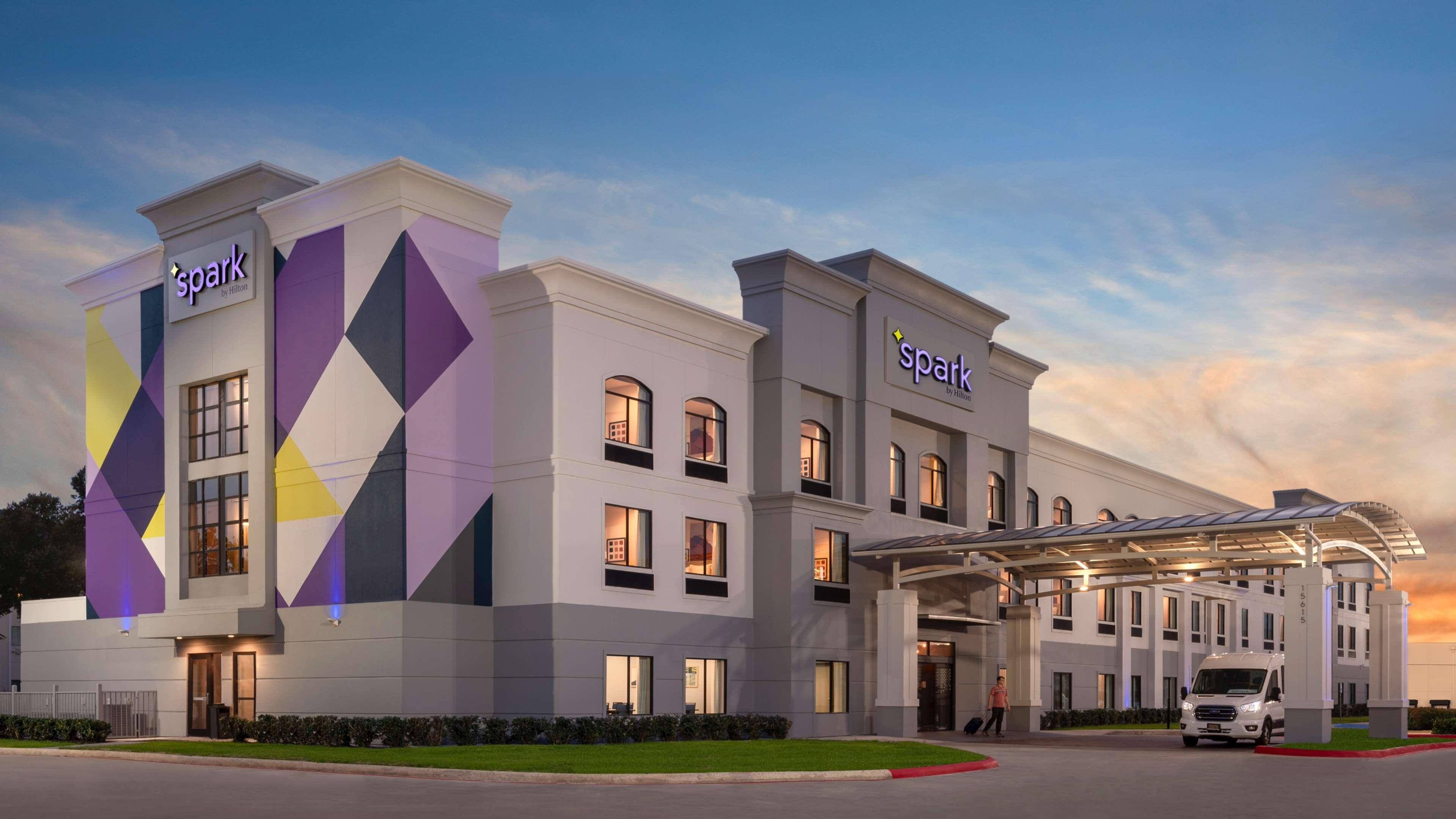 Vista Exterior Spark by Hilton Houston Bush Intercontinental Airport
