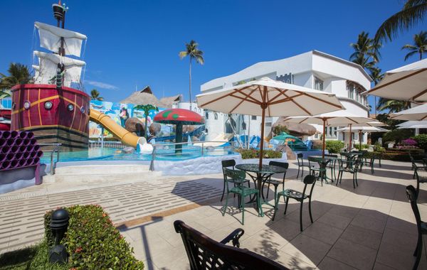 Crown Paradise Club Puerto Vallarta All Inclusive