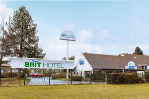 Alojamiento - Brit Hotel Caen Nord - Mémorial