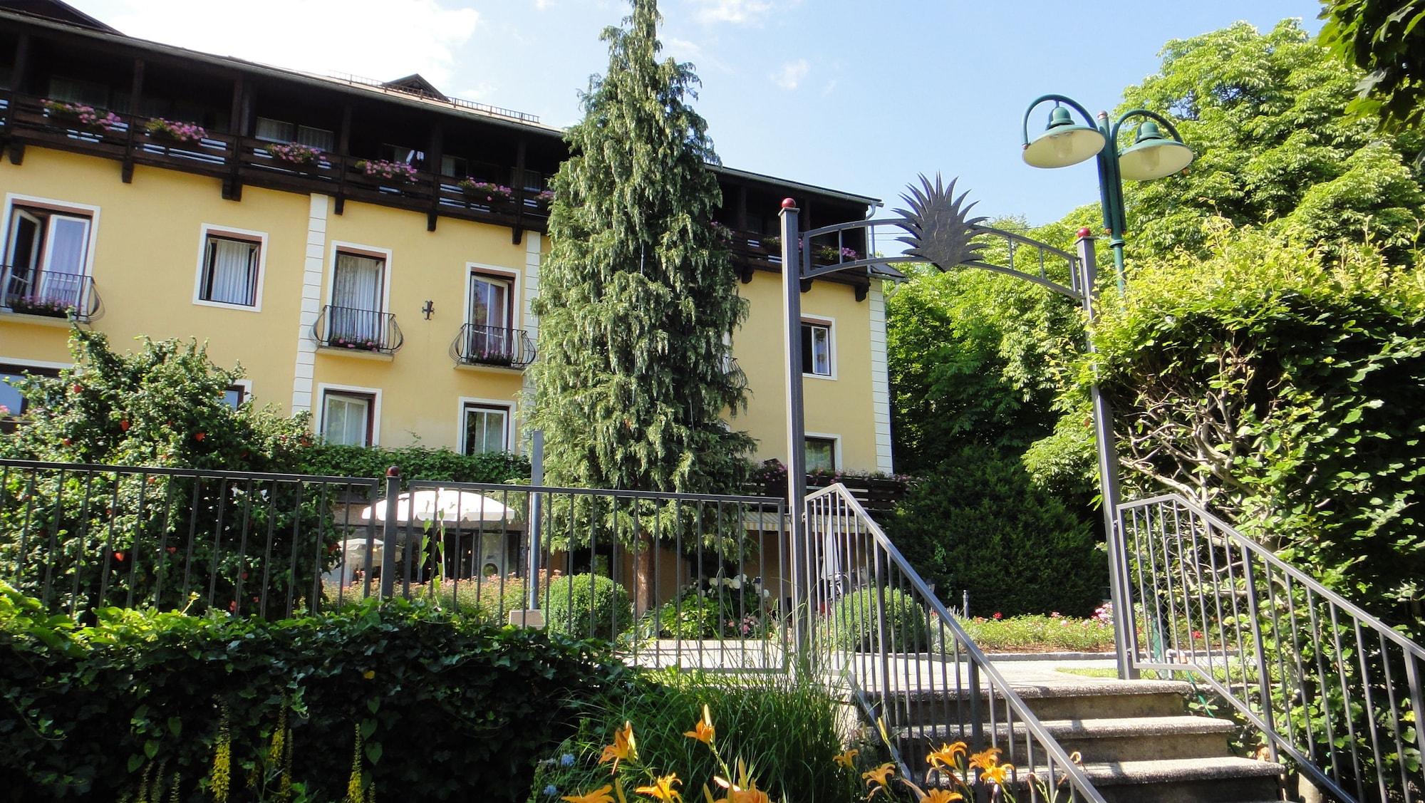 Vista Exterior Schlank Schlemmer Hotel Kürschner
