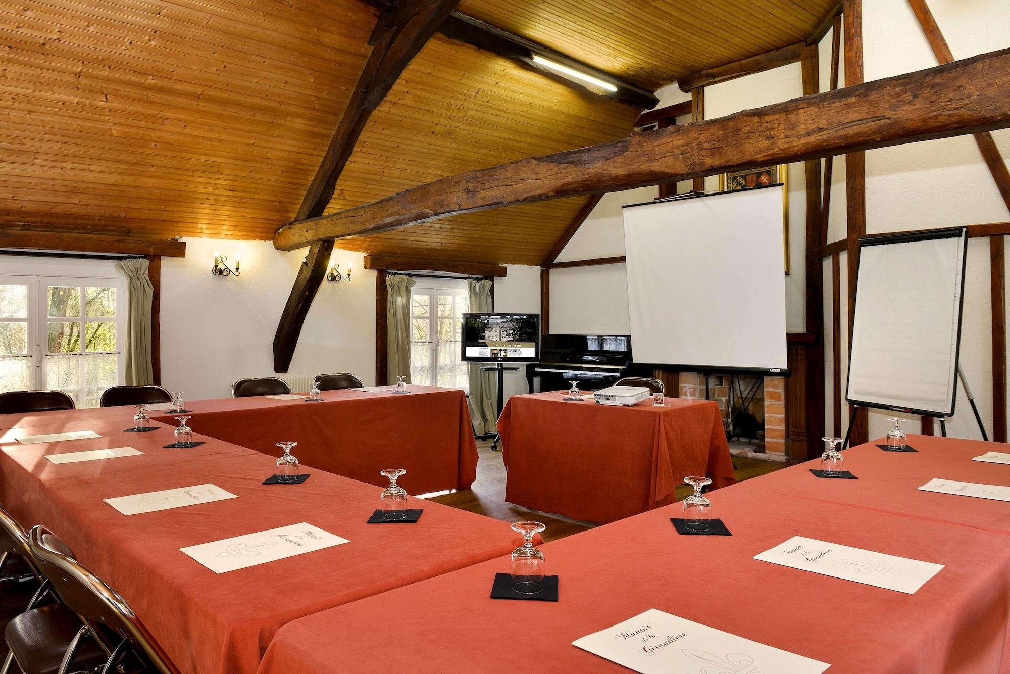 Sala de Reuniones Le Manoir de la Giraudière