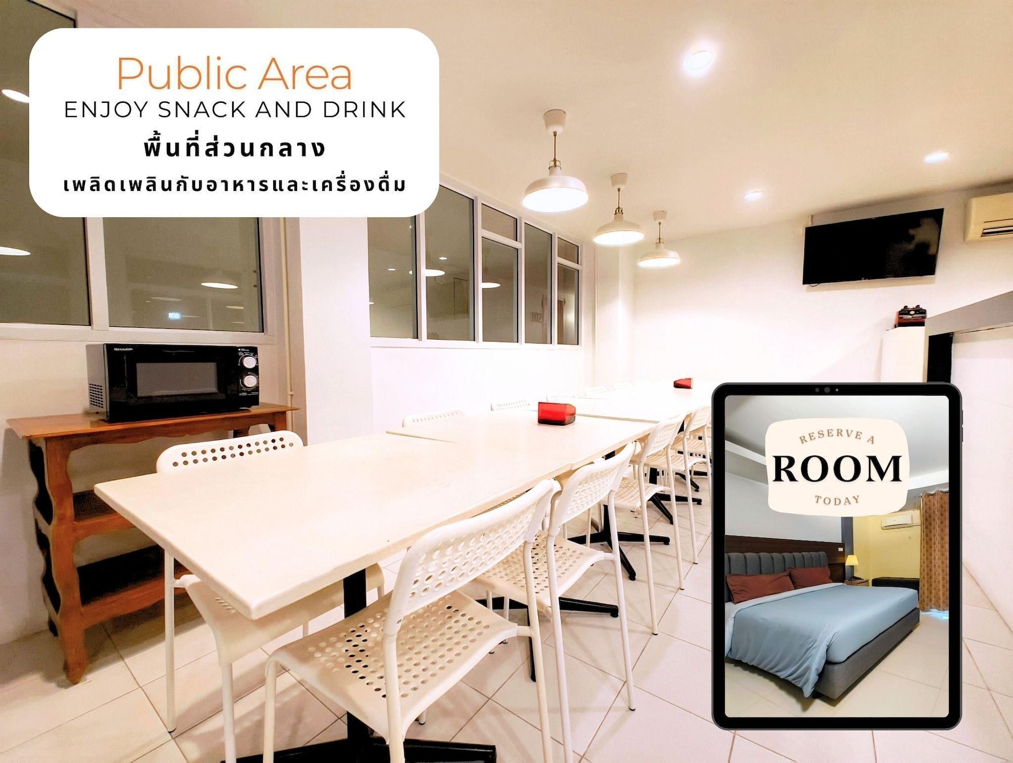 Bar/Salón The Avail