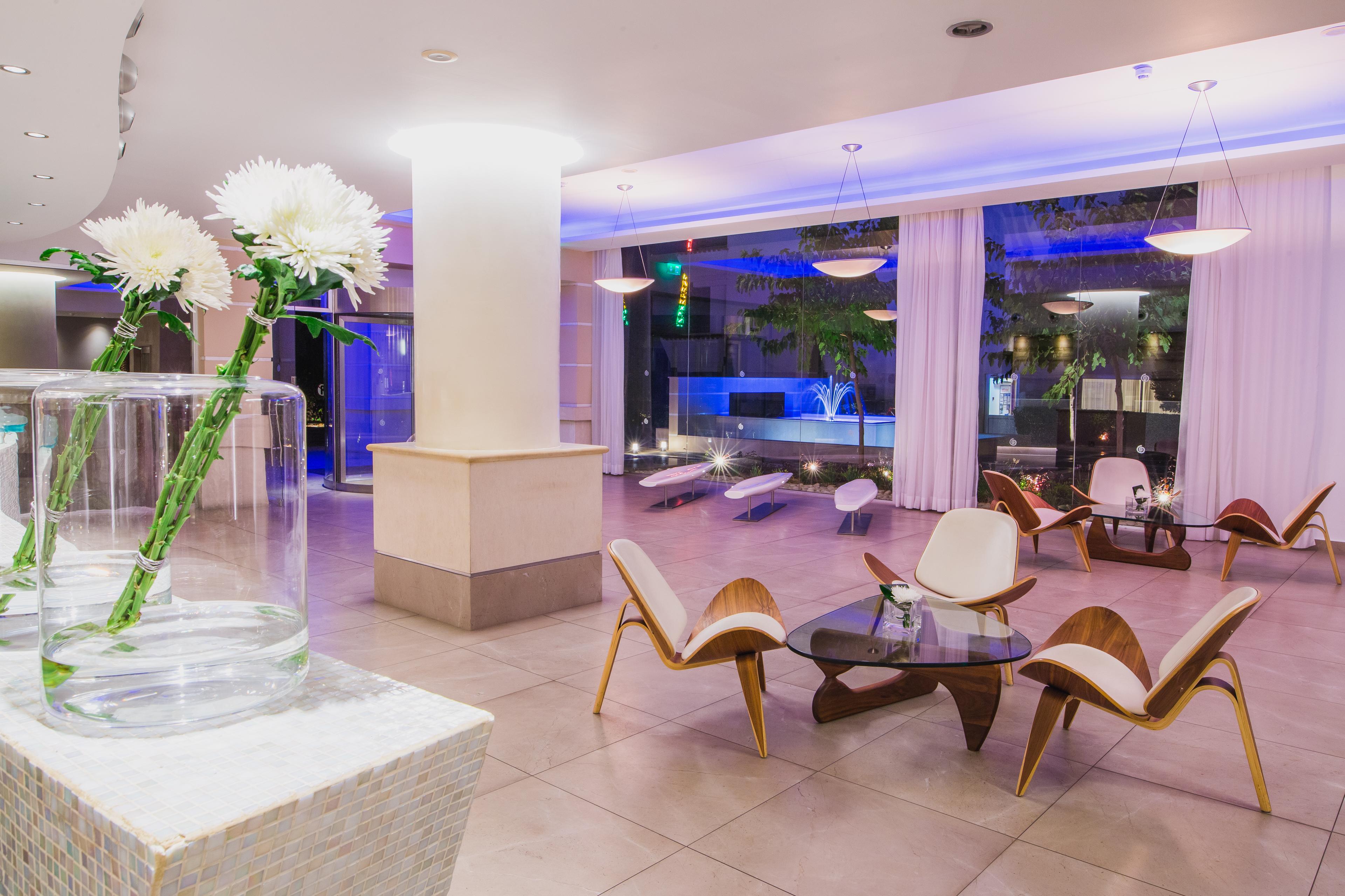 Vista Lobby Napa Plaza Hotel - Adults Only