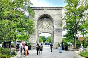 Actividad - Niagara Falls, USA: Guided Tour & Optional Maid of the Mist