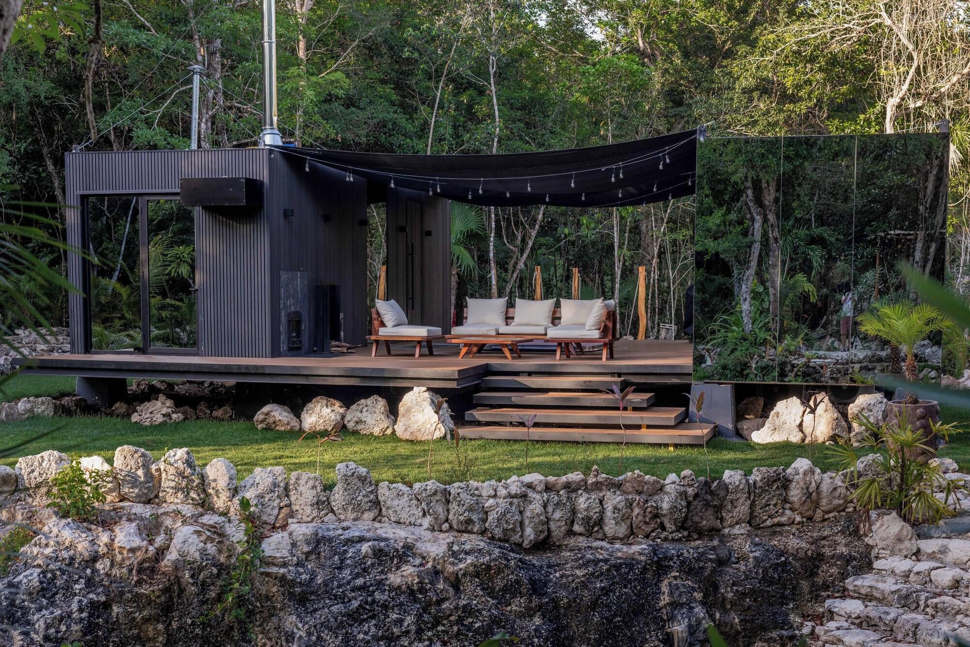 Instalaciones Recreativas SOTA Human Space Retreat Centre & Wellness Adults Only