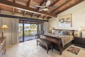 Paquete - Upscale Two-Bedroom Condo in Playa Flamingo with Beautiful Oceanfront Views