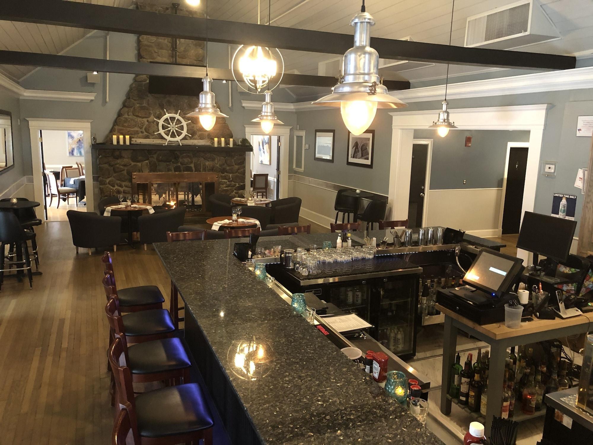 Restaurant Seaport Resort & Marina