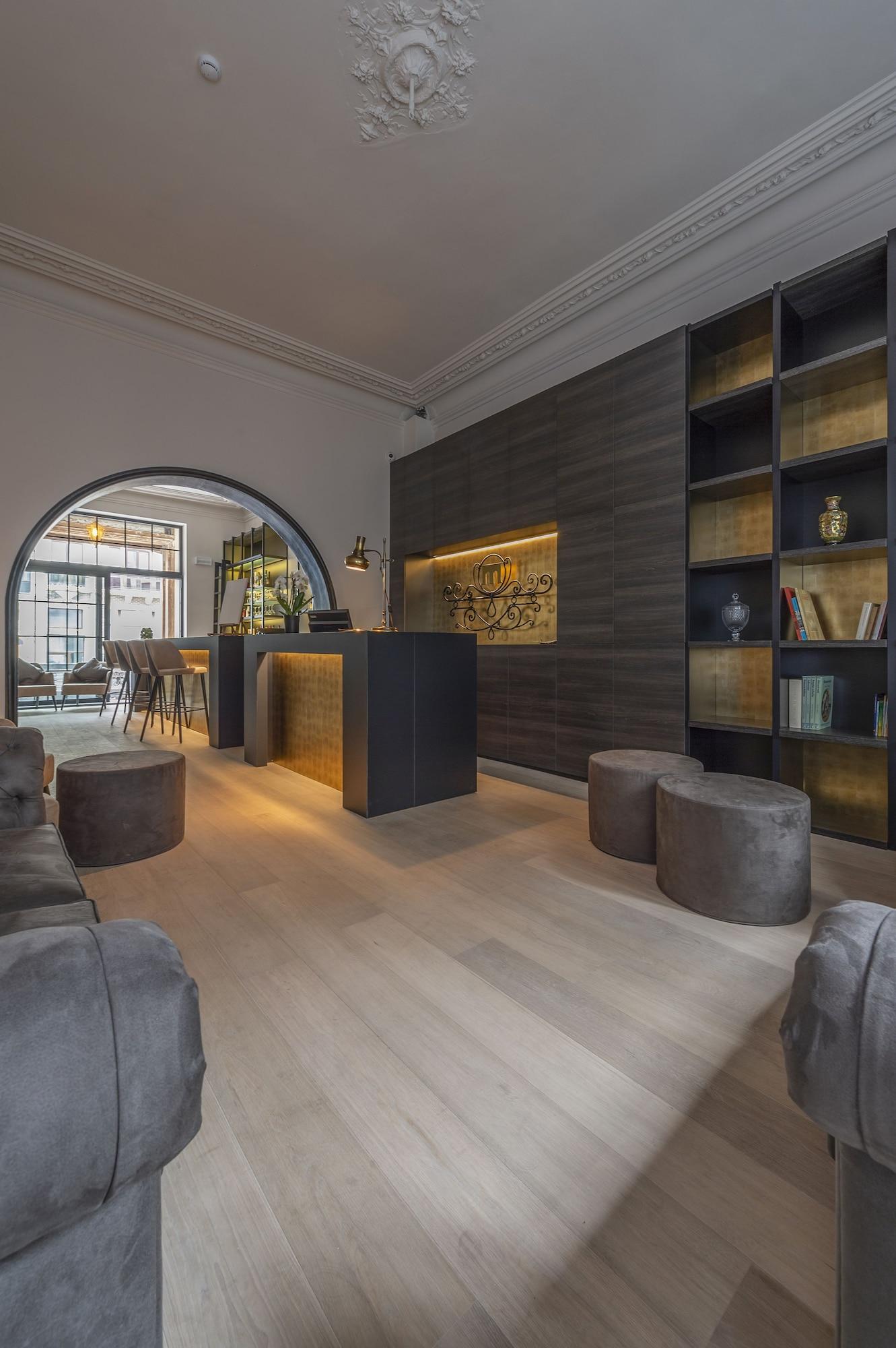 Vista Lobby Hotel Monarc