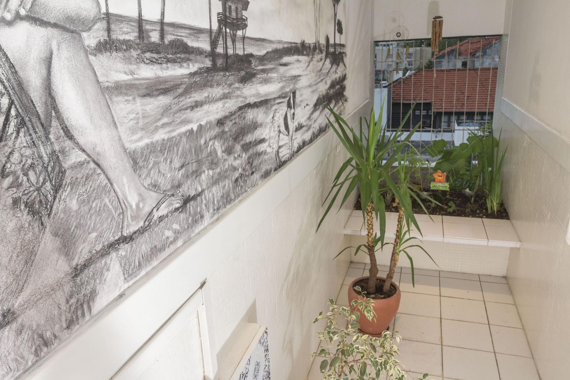Varios Piratas da Praia Fit Hostel