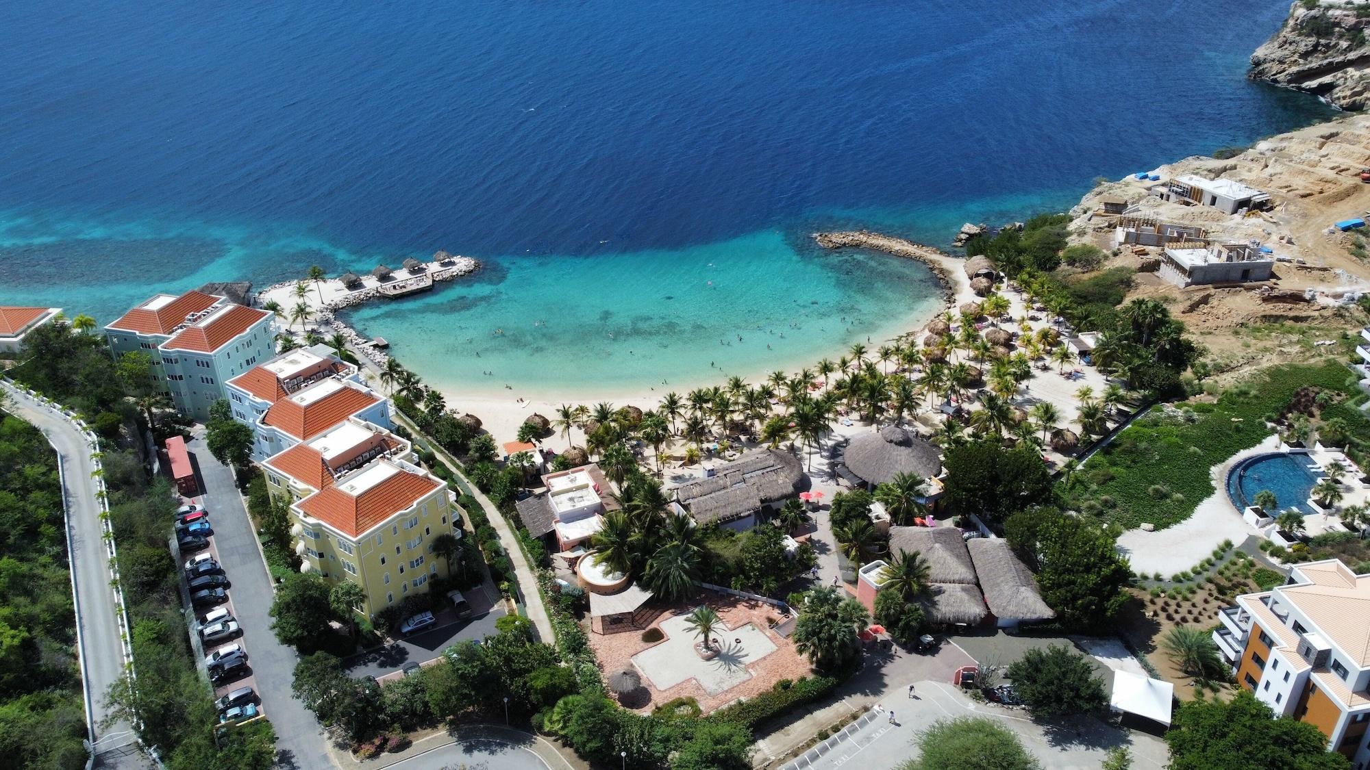 Playa Xanadu Apartments at Blue Bay Golf & Beach Resort