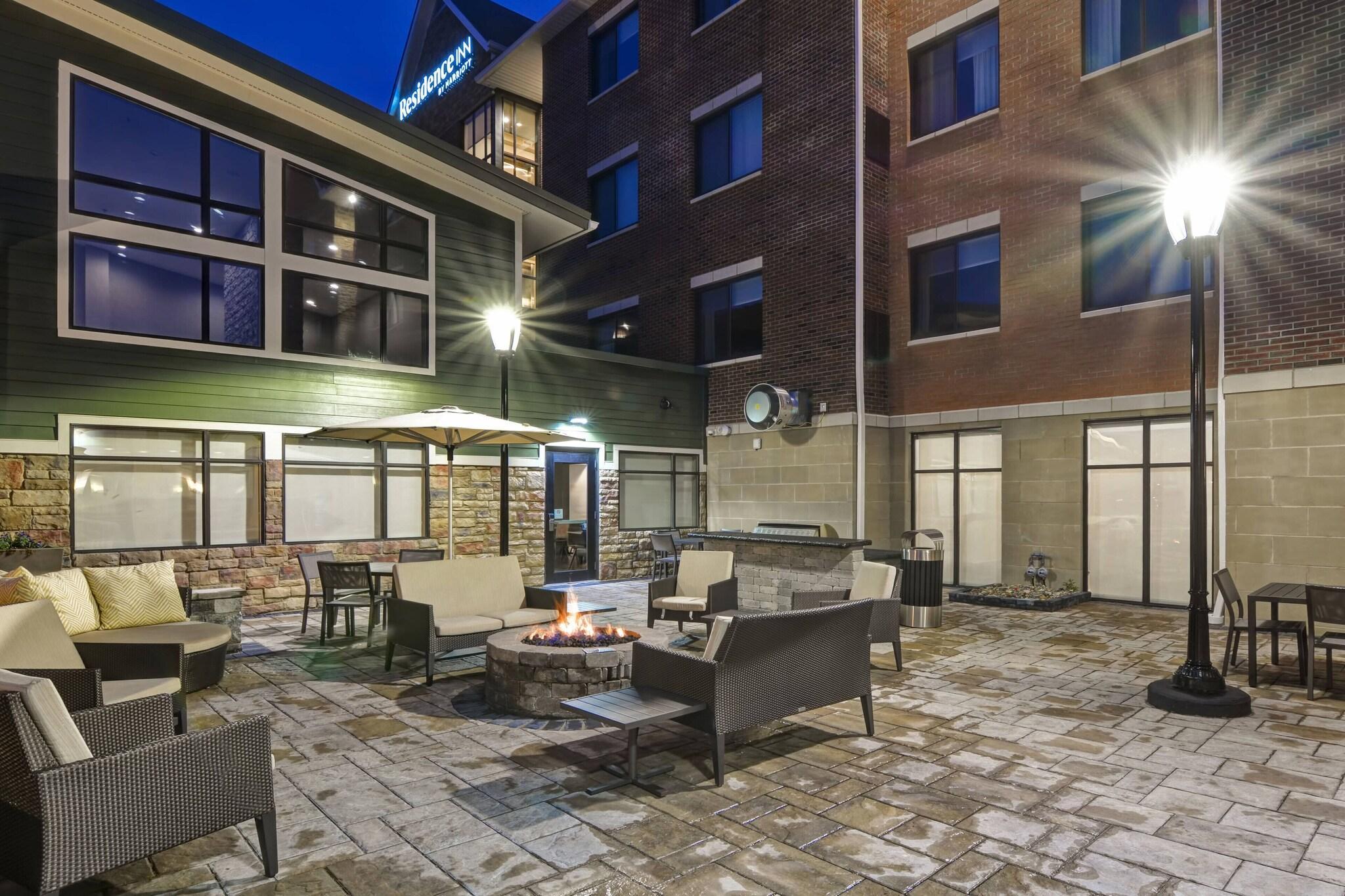 Vista Exterior Residence Inn by Marriott Cleveland Airport/Middleburg Heights