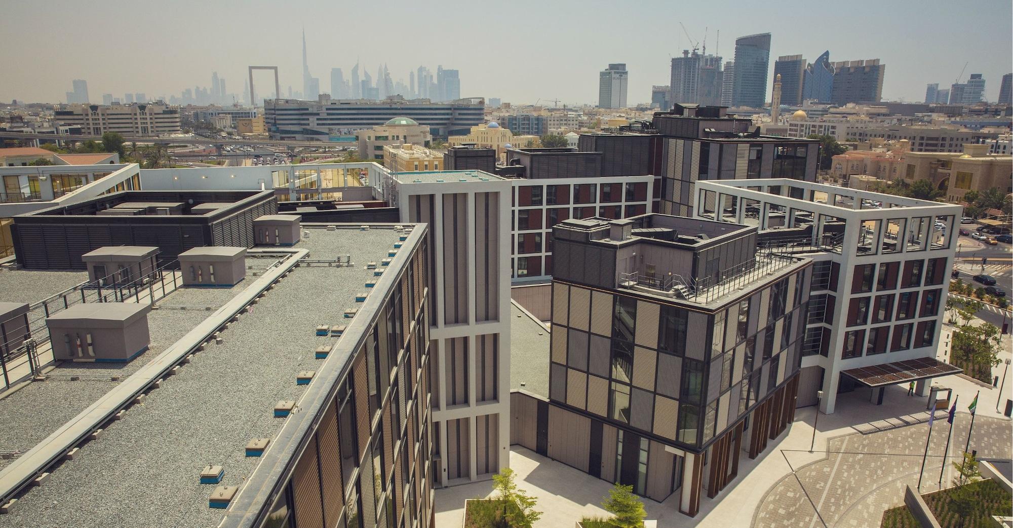Vista Exterior Canopy by Hilton Dubai Al Seef
