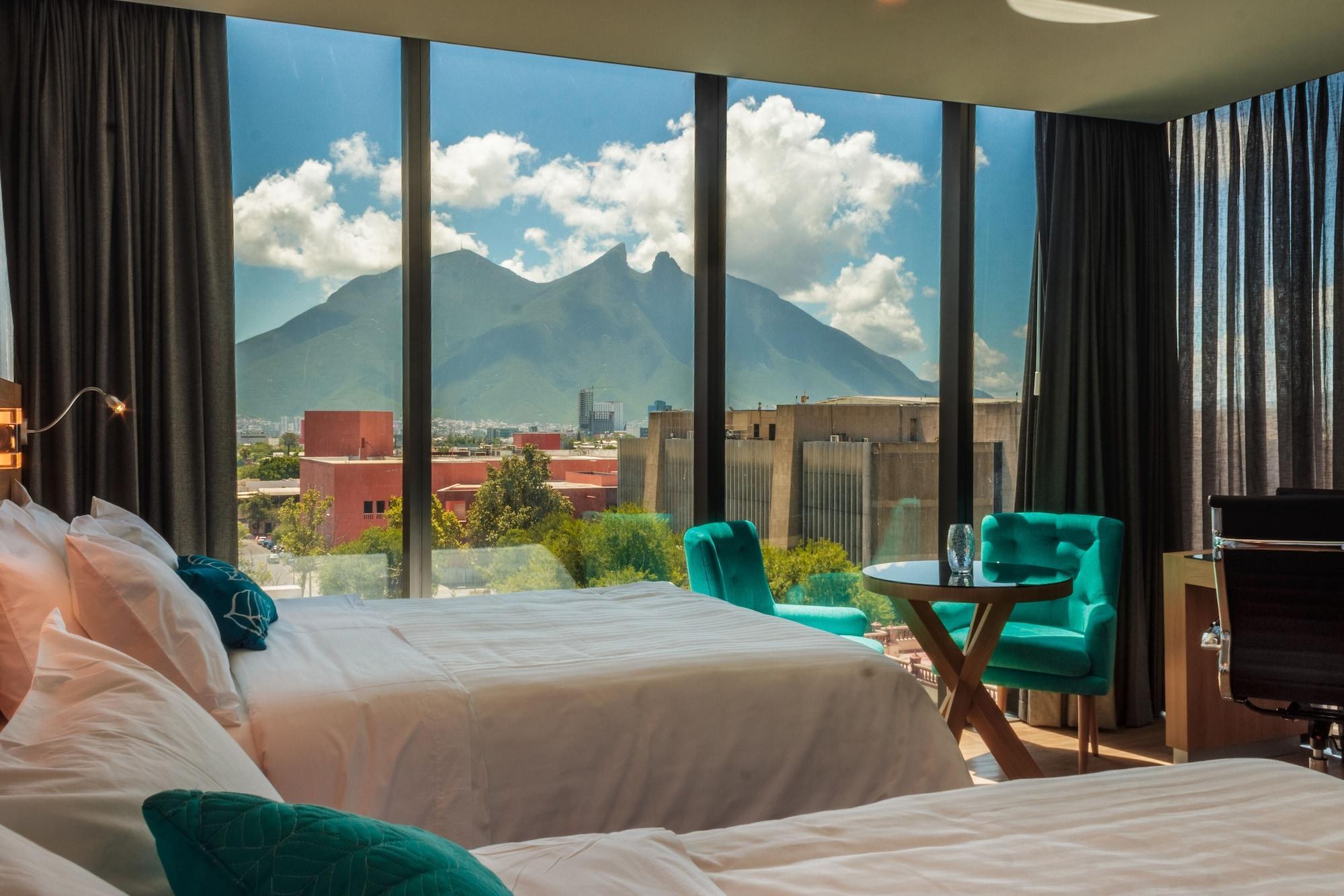 Vista Exterior Hotel Kavia Monterrey