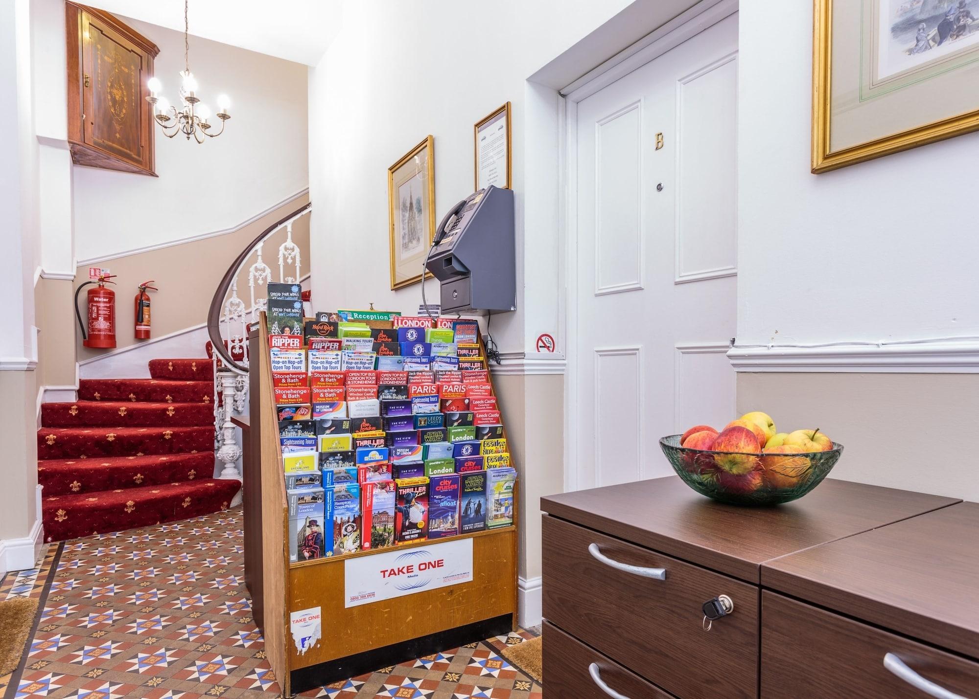 Vista Lobby Castletown House Apartments