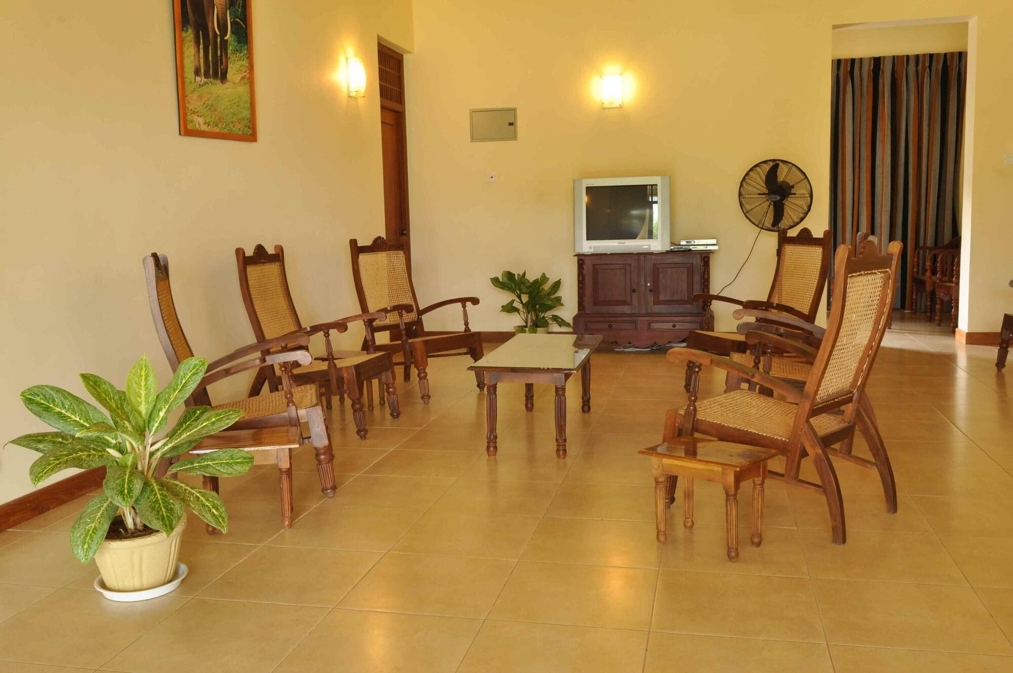 Vista Lobby Lake View Bungalow Yala