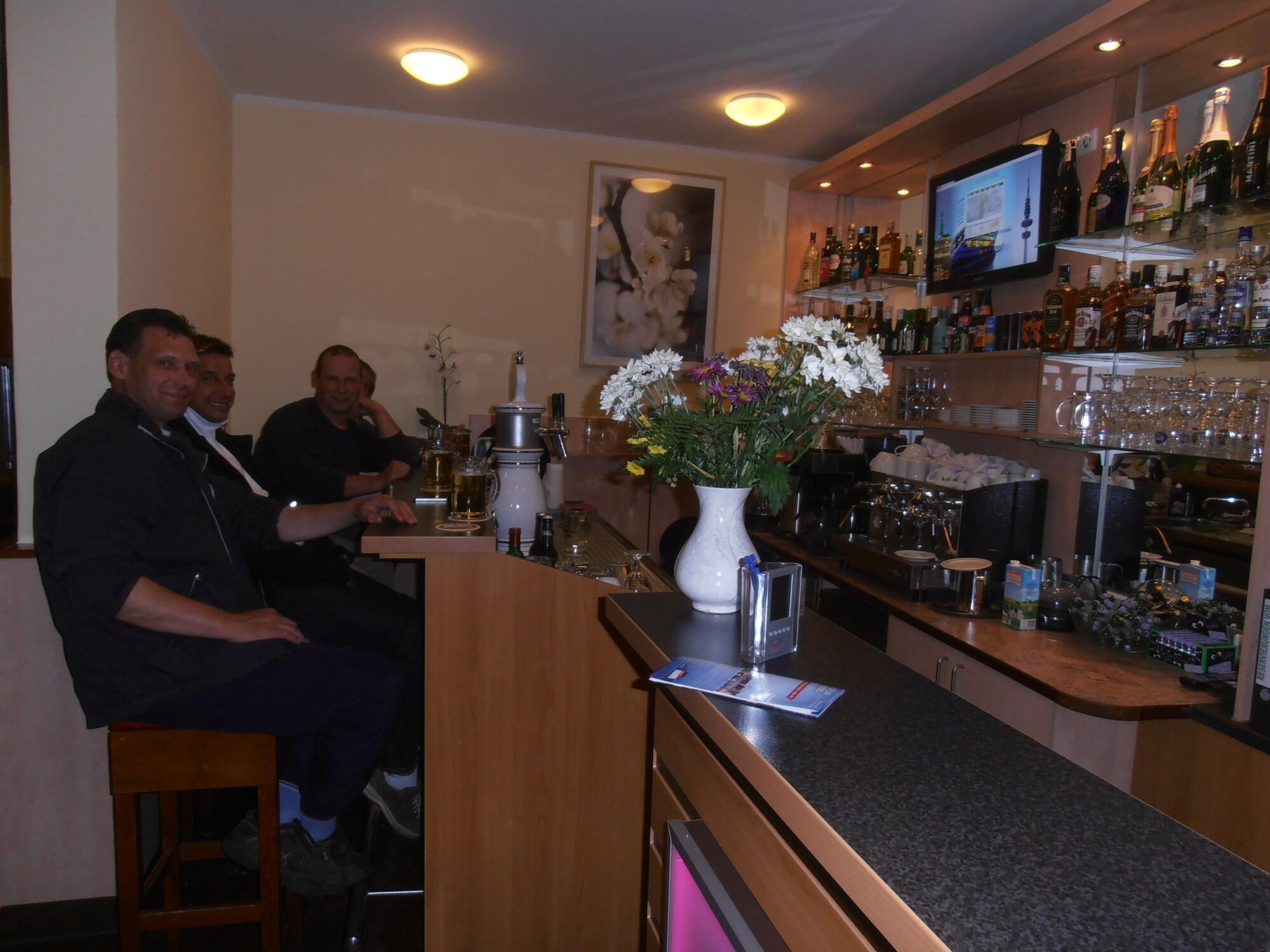 Bar/Salón Altan Hotel