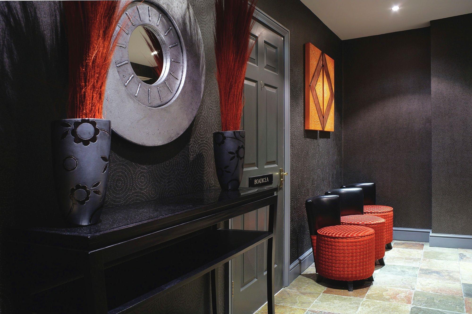 Vista Lobby Rowhill Grange Hotel & Utopia Spa