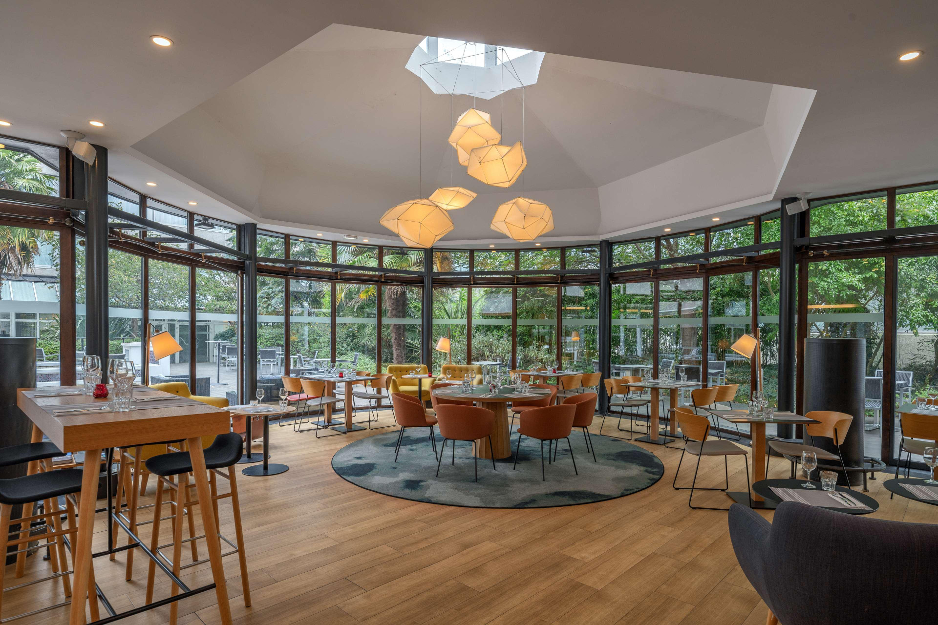 Restaurant DoubleTree by Hilton Paris Bougival