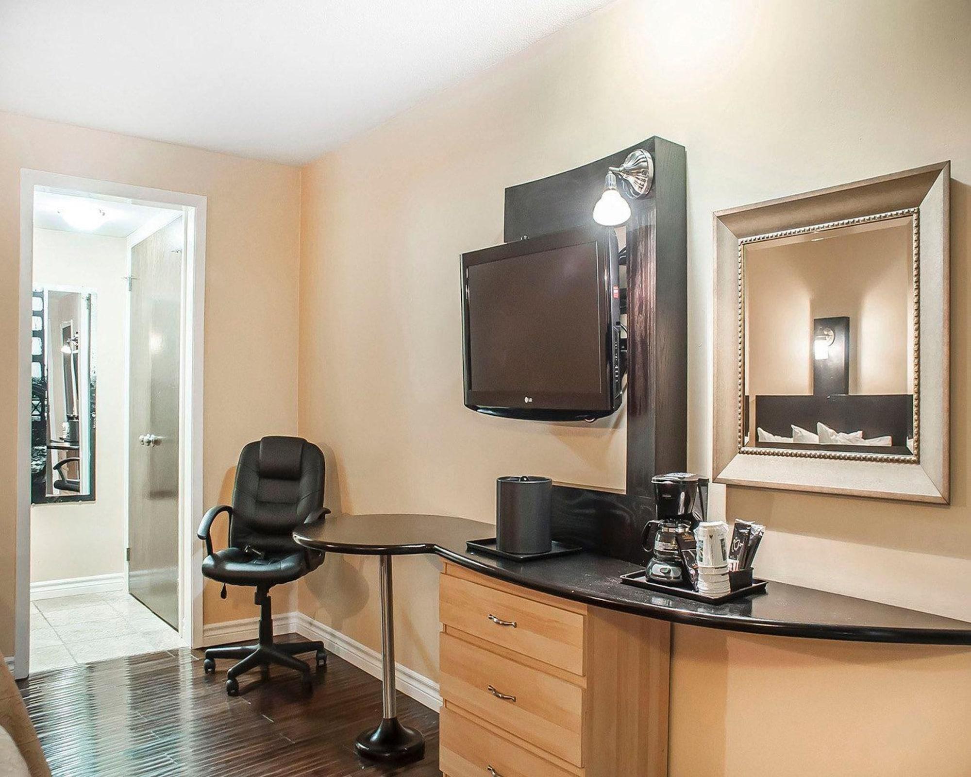 Equipamiento de Habitación Quality Hotel Fallsview Cascade