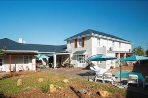 Alojamiento - Waterstone Lodge