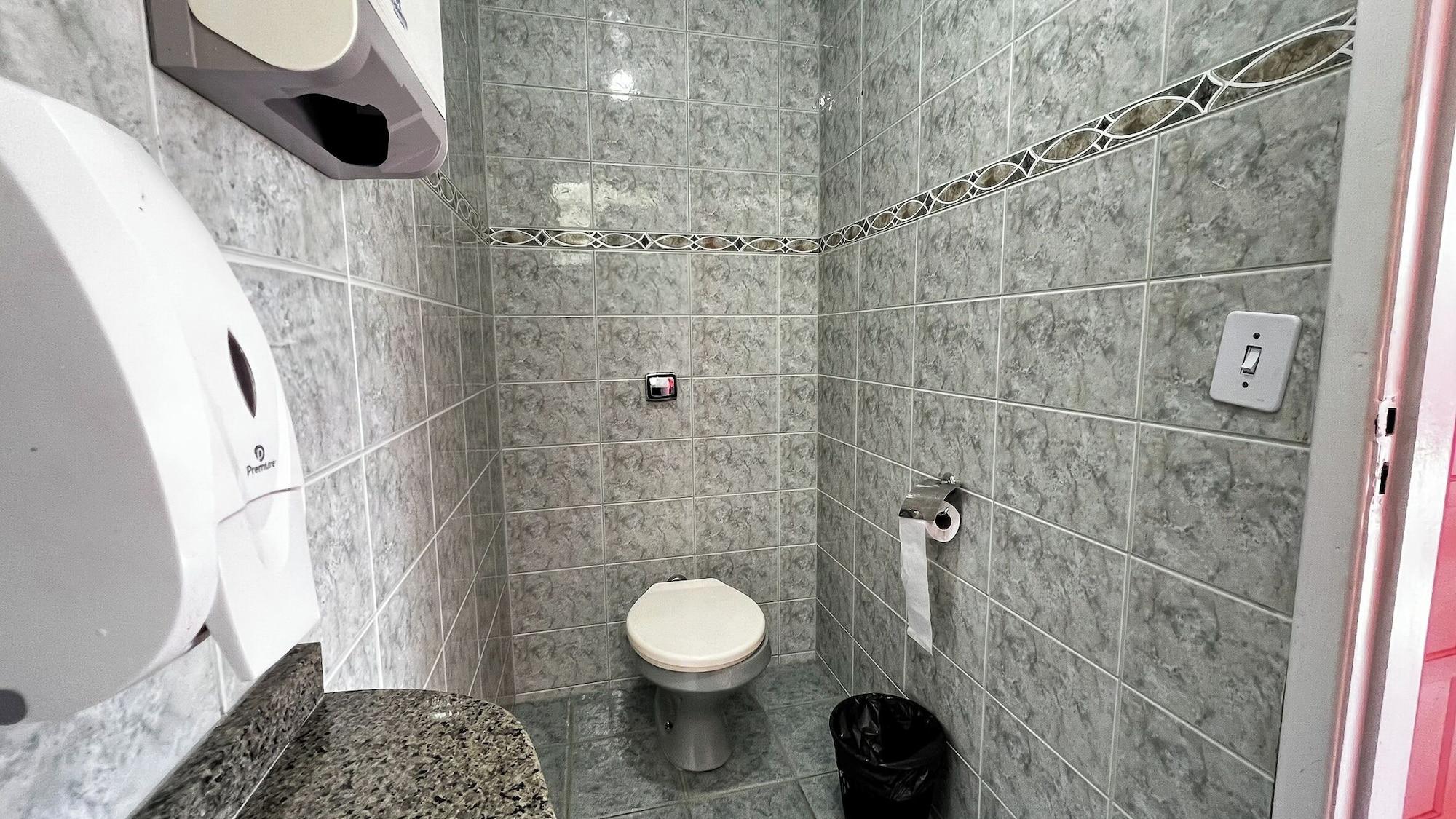 Equipamiento de Habitación Hostel Kaizen