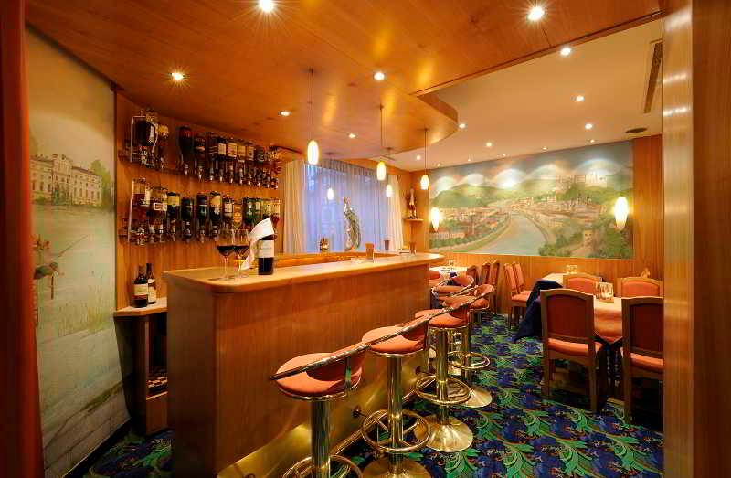 Bar/Salón Scherer Salzburg