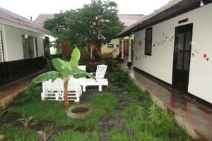 Alojamiento - Blue Hat Hostel