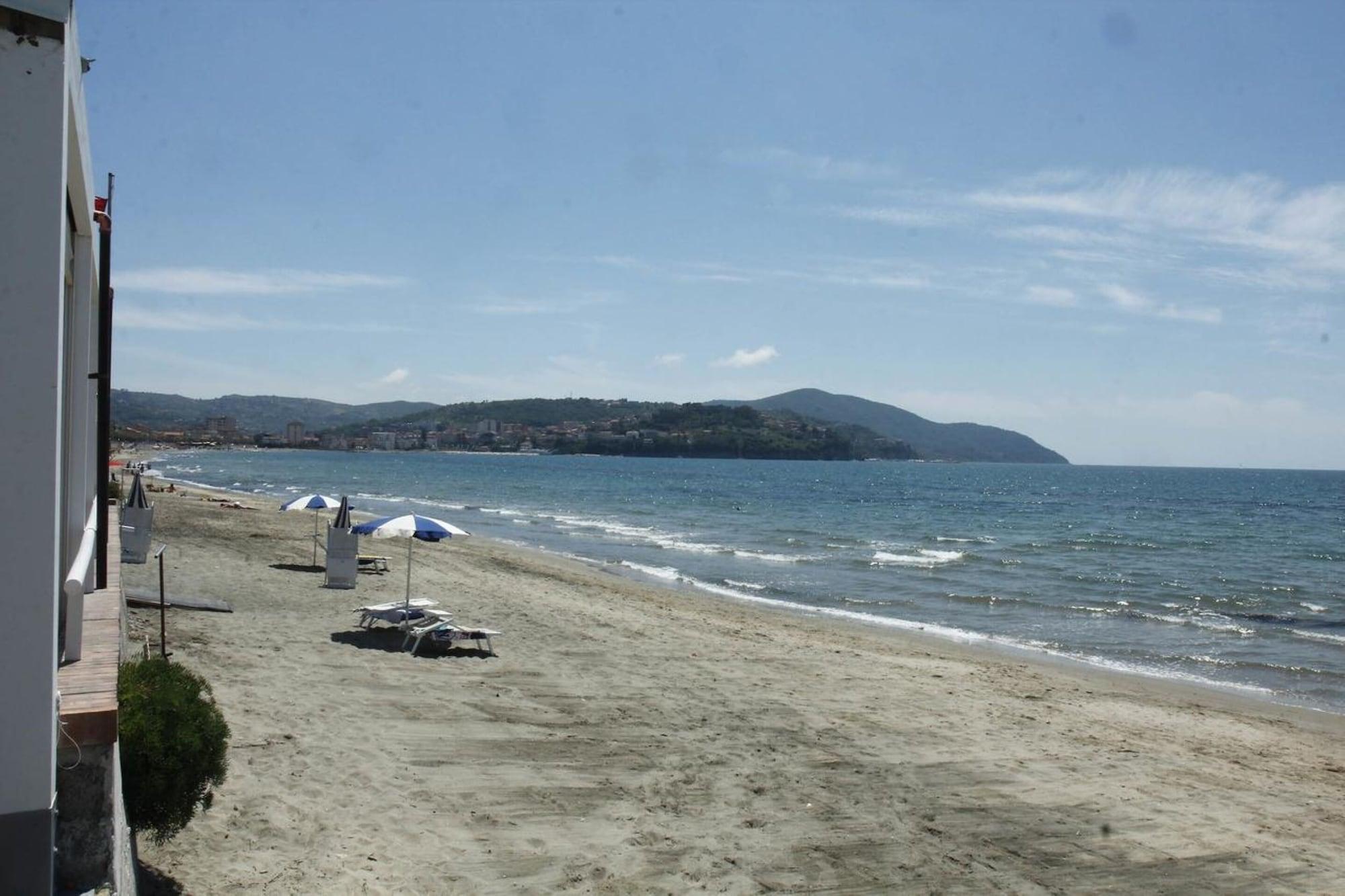 Playa Hotel La Darsena
