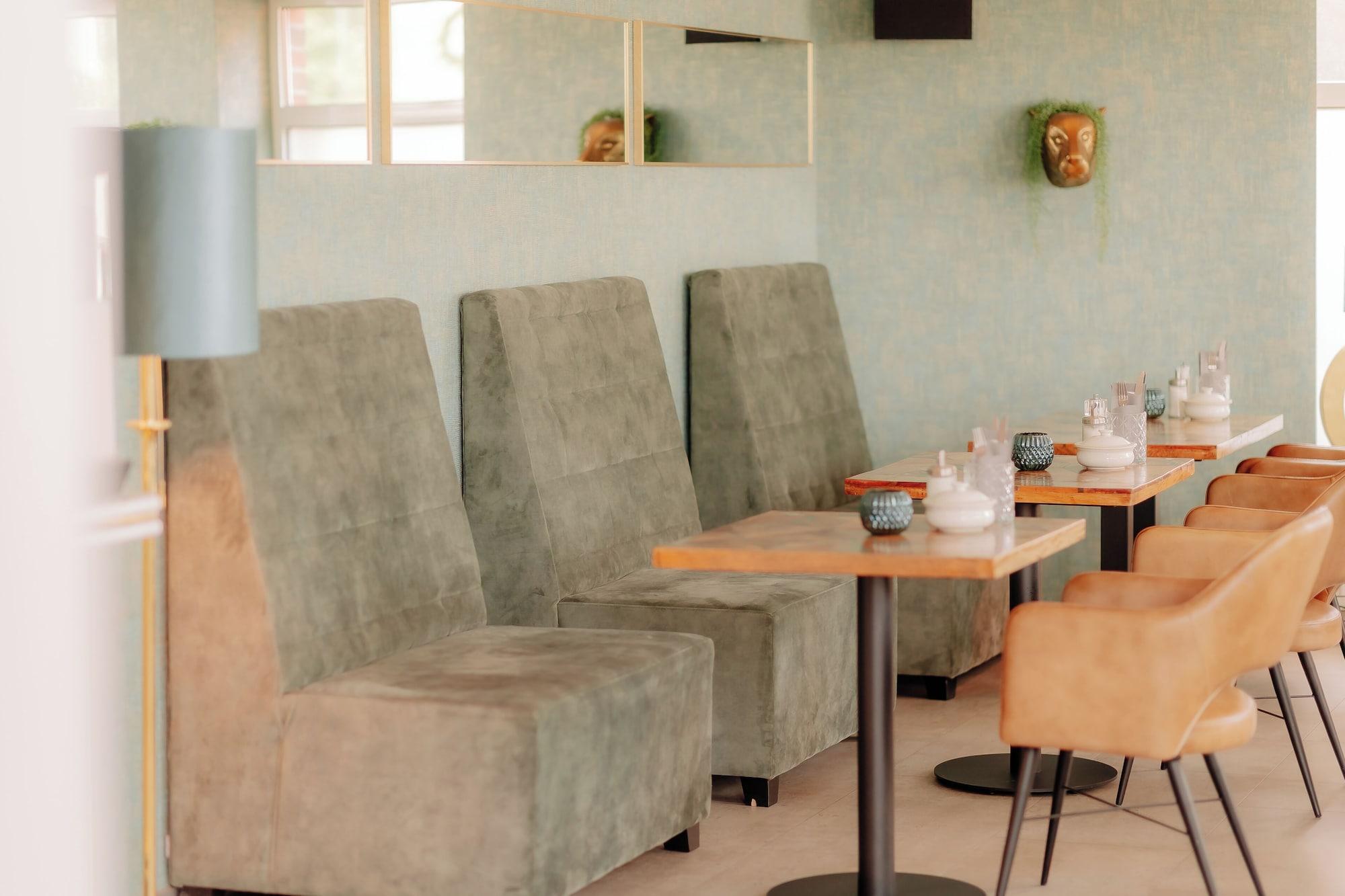 Bar/Salón CASCADA Rheine by Hackmann