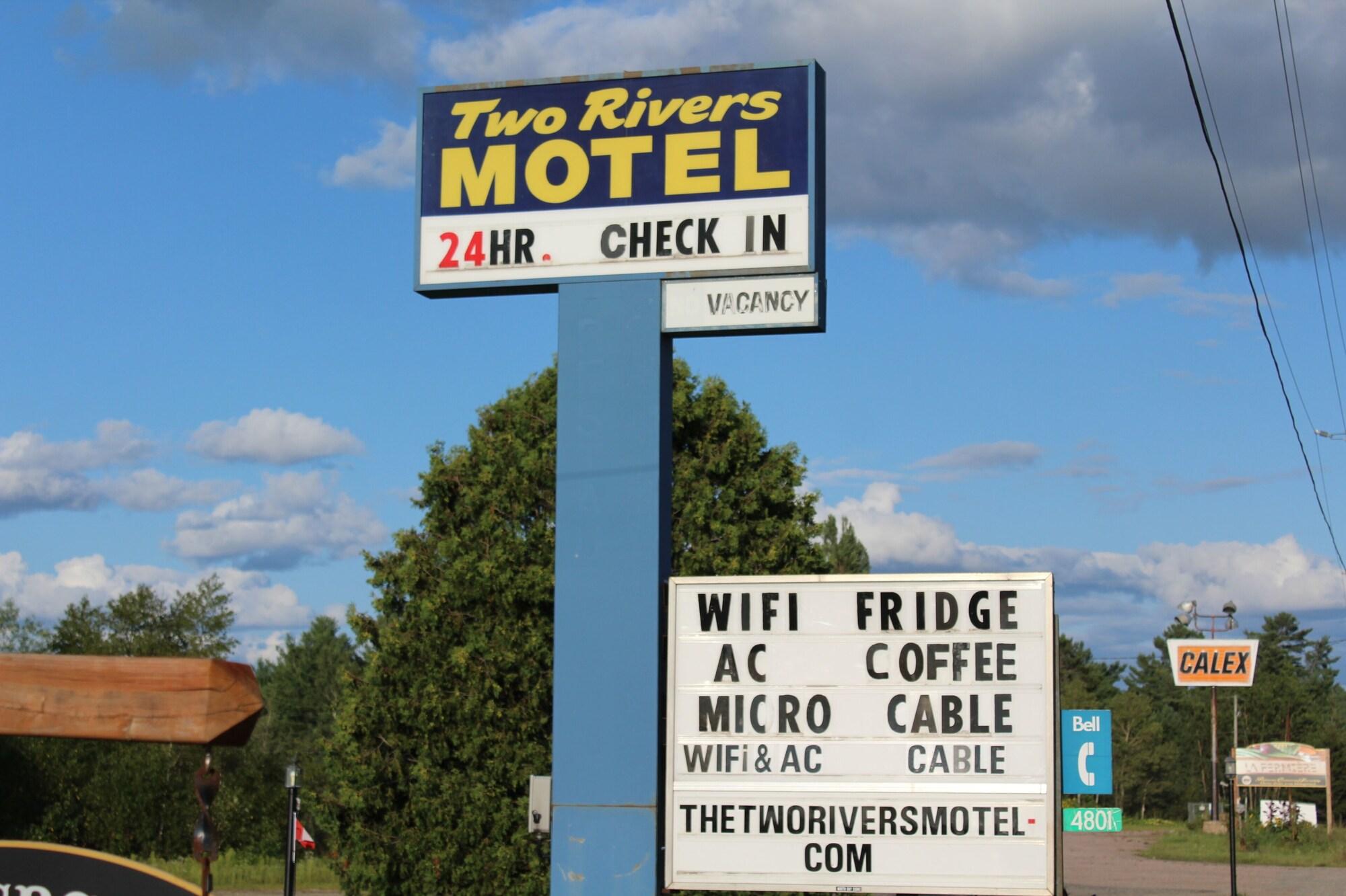 Vista Exterior Two Rivers Motel
