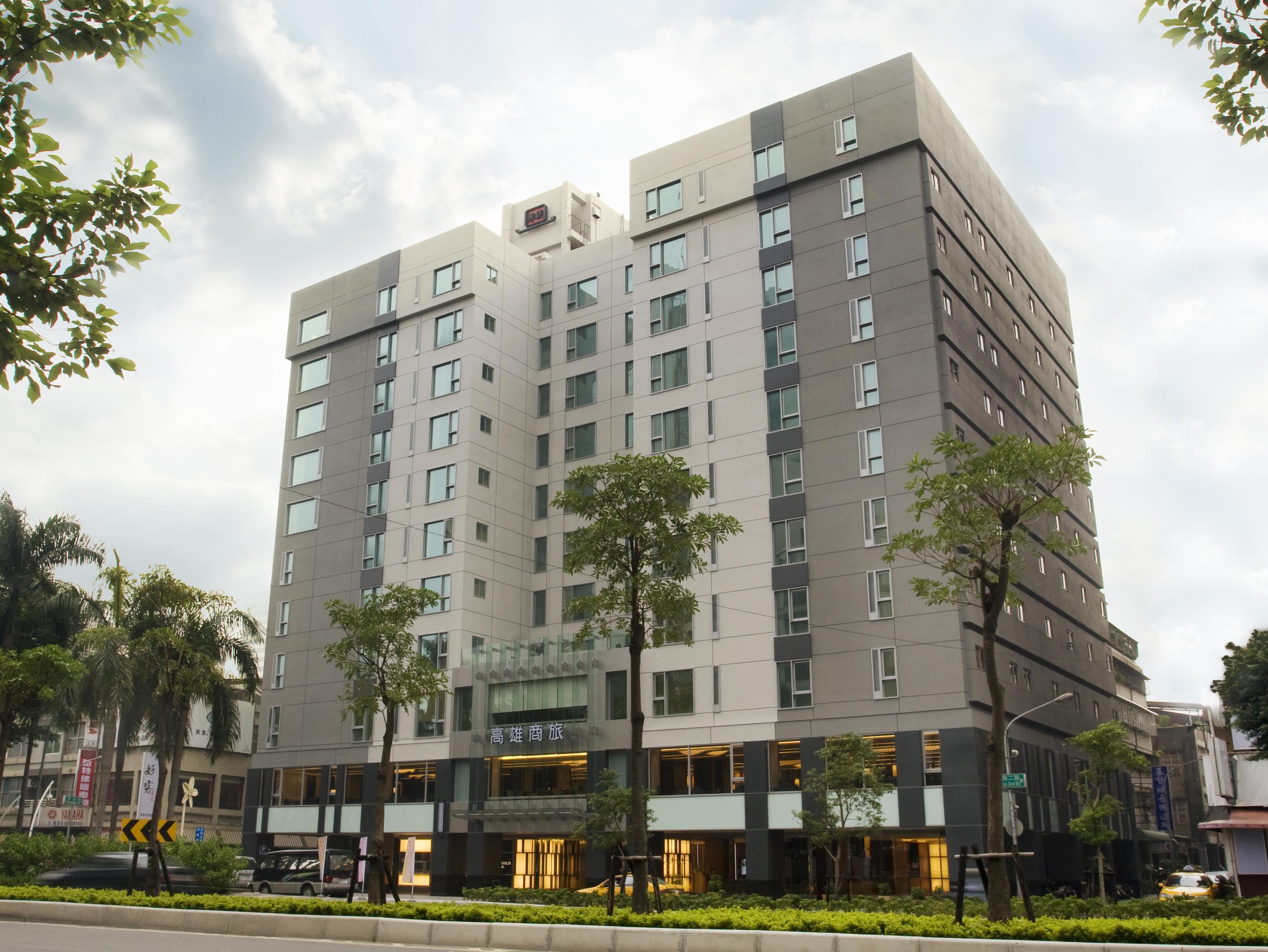 Vista Exterior Urban Hotel 33