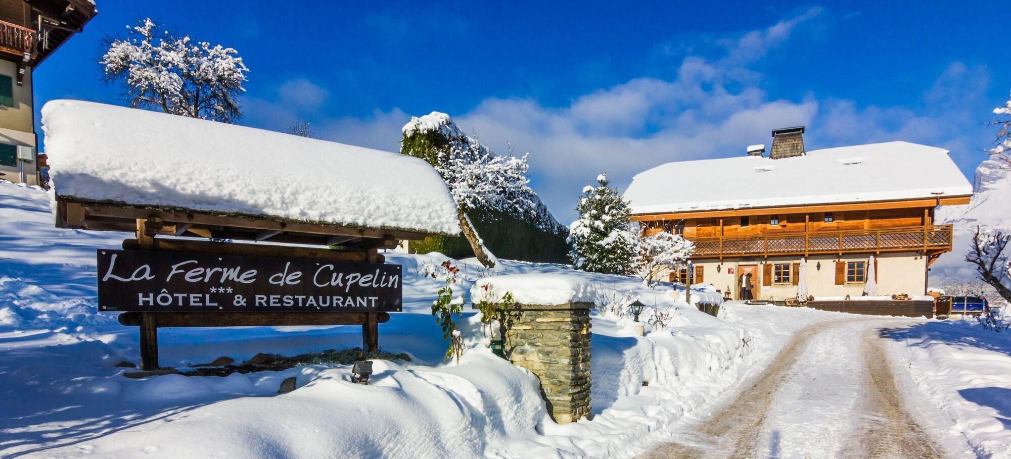 Vista Exterior Hôtel Restaurant La Ferme de Cupelin