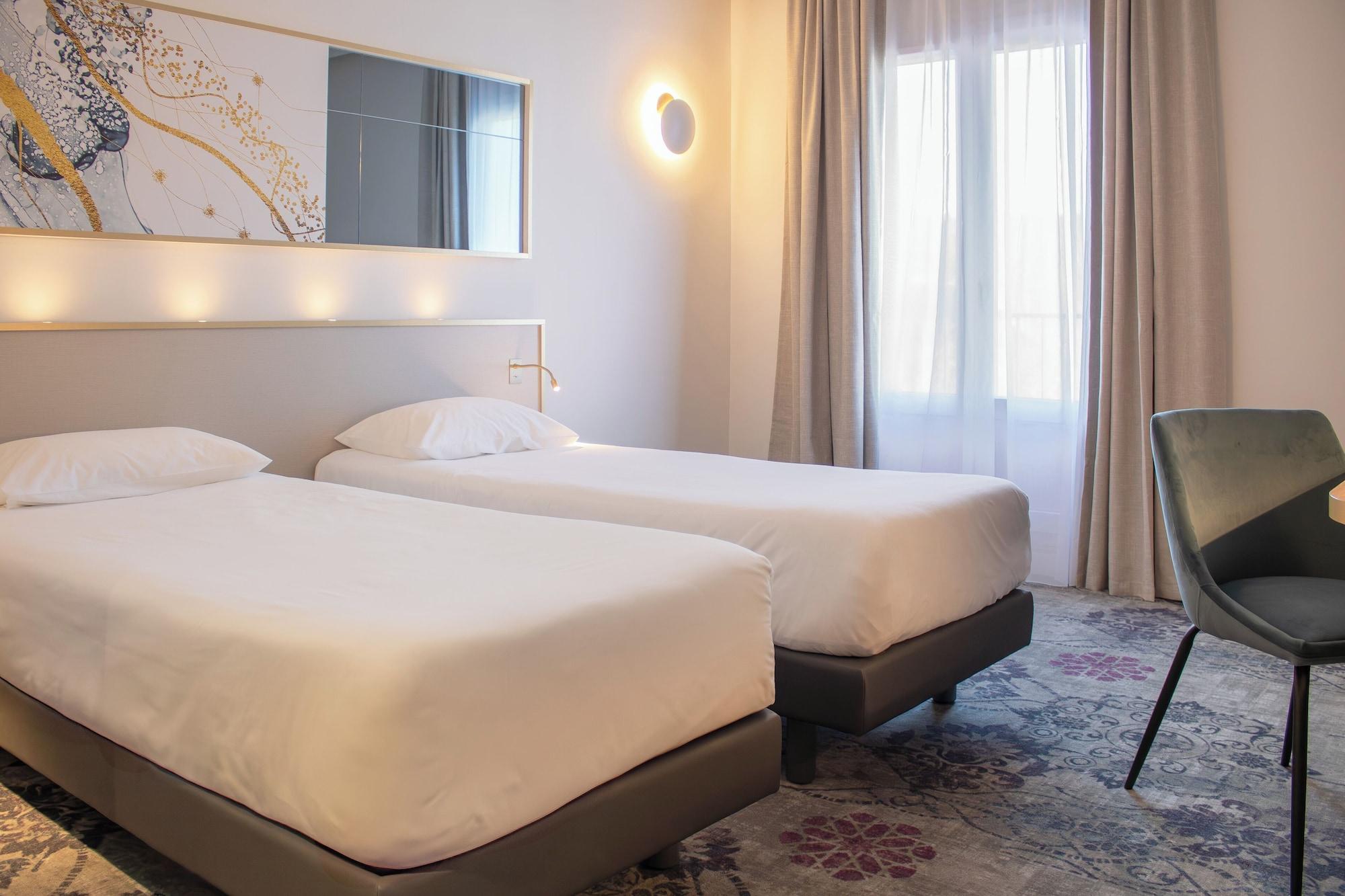 Varios Brit Hotel Cahors Centre - Le Valentré