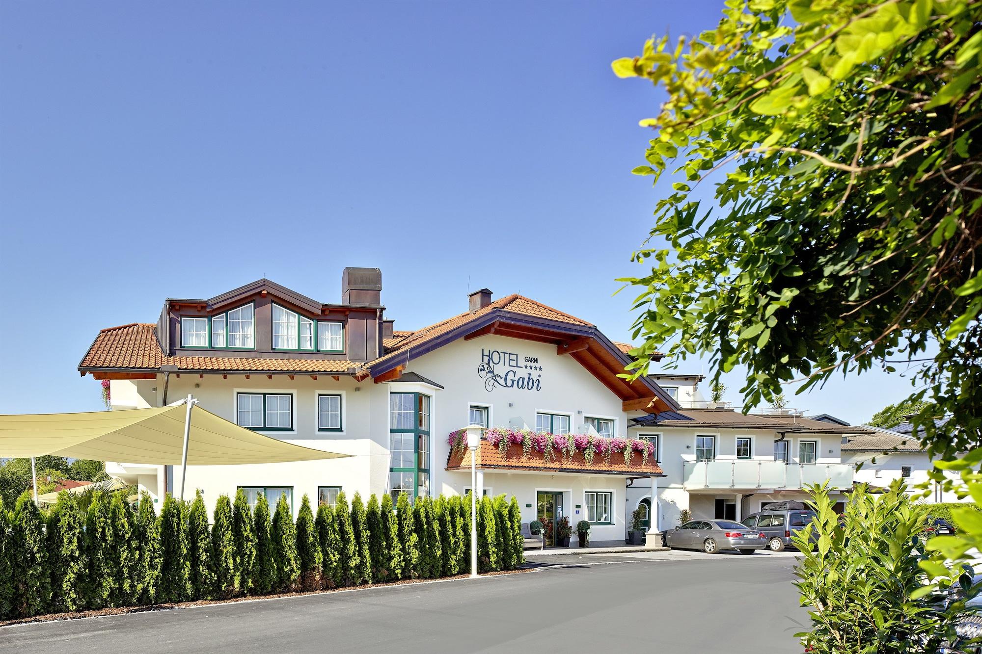 Vista Exterior Hotel Gabi