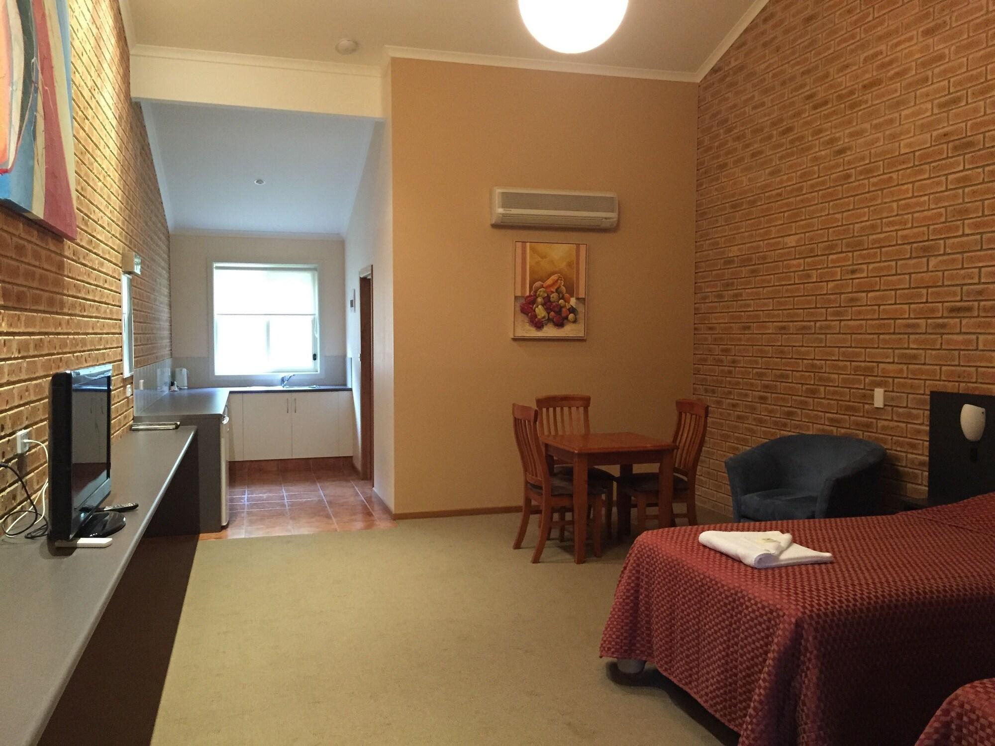 Habitación Bright on Track