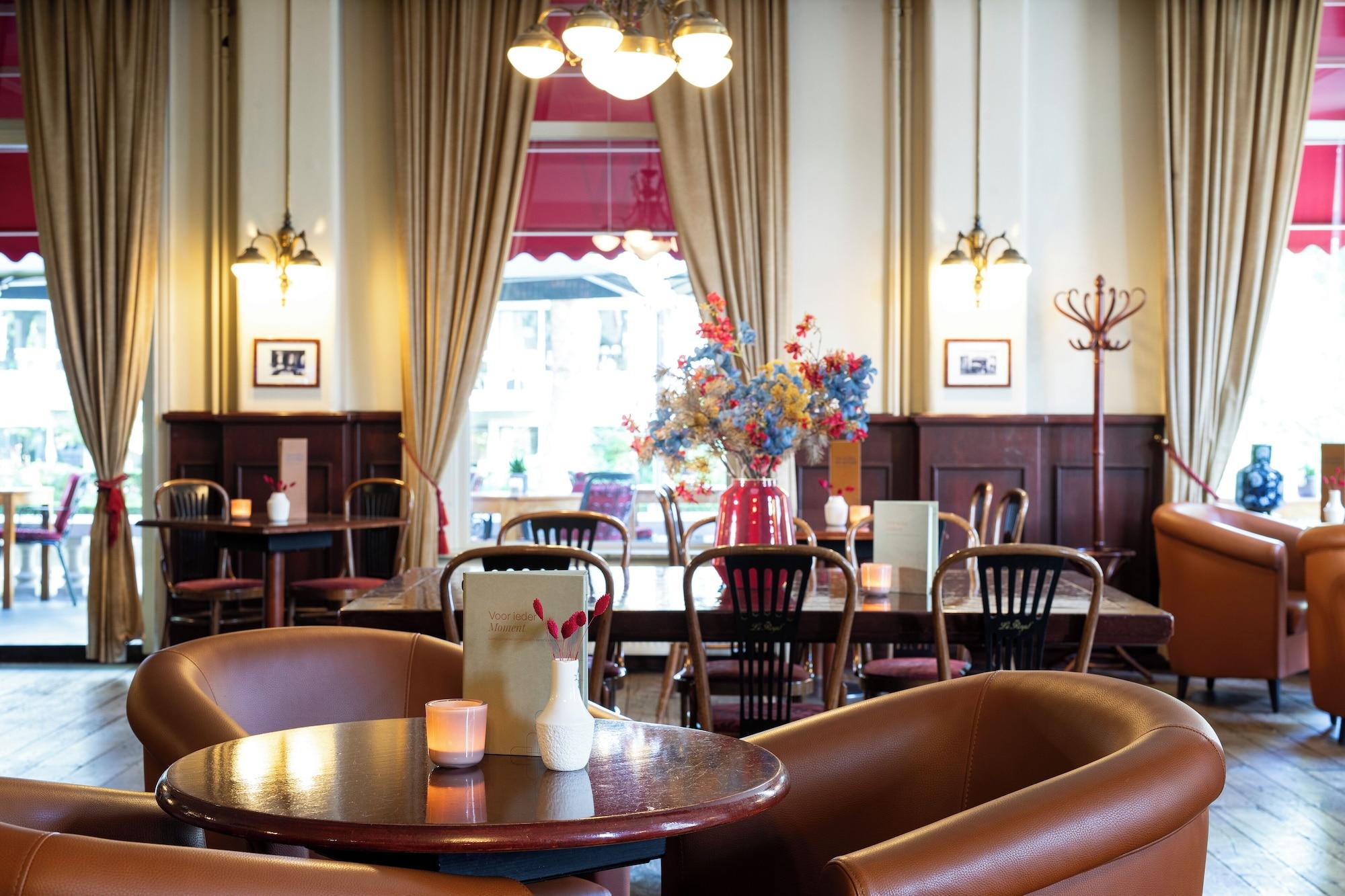 Bar/Salón Bilderberg Grand Hotel Wientjes