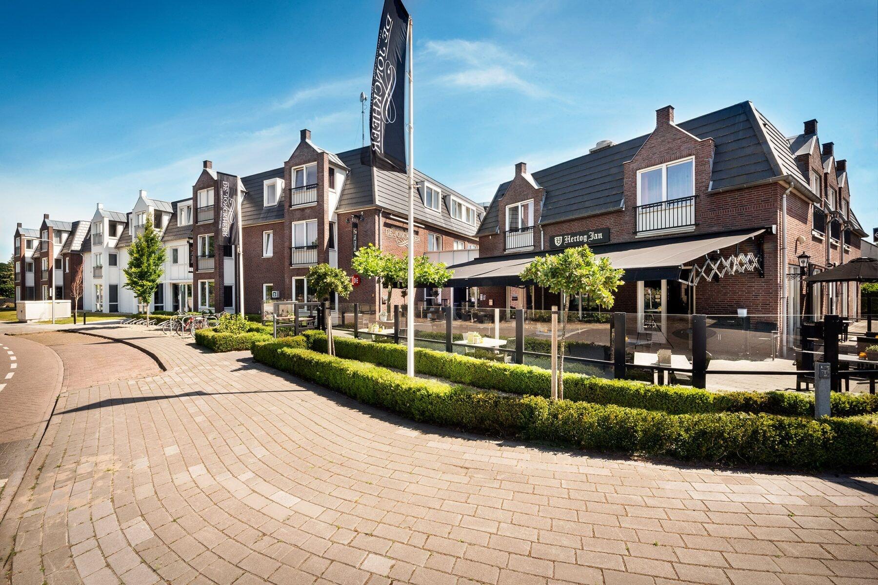 Varios Grenshotel de Jonckheer
