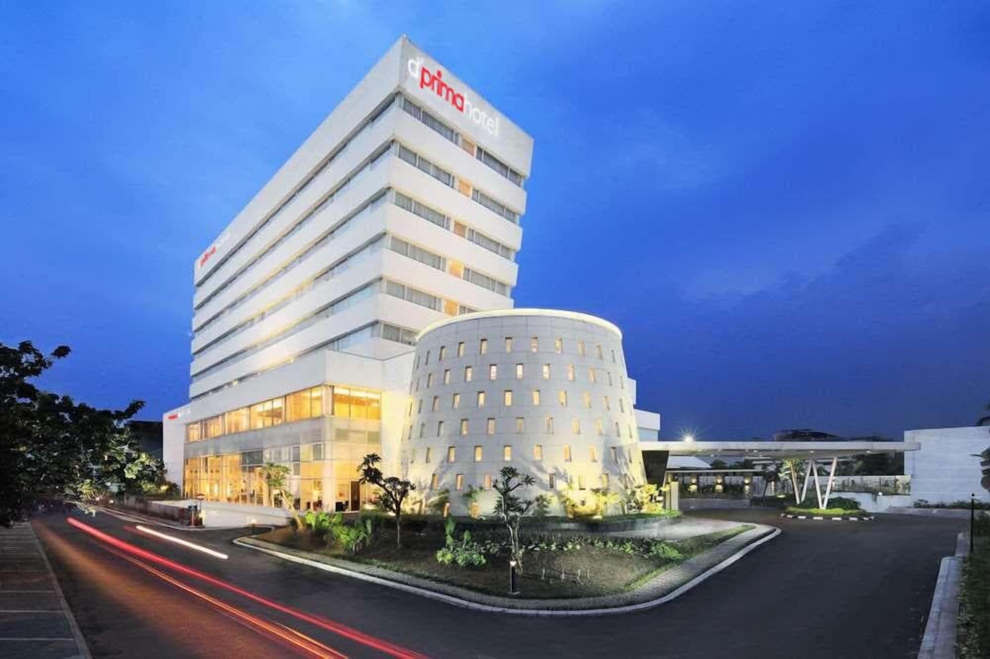 Vista Exterior D'primahotel Tangerang