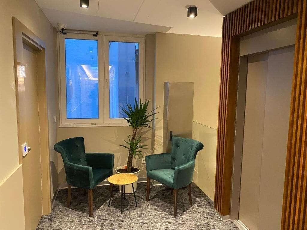 Vista Lobby Konak Stella