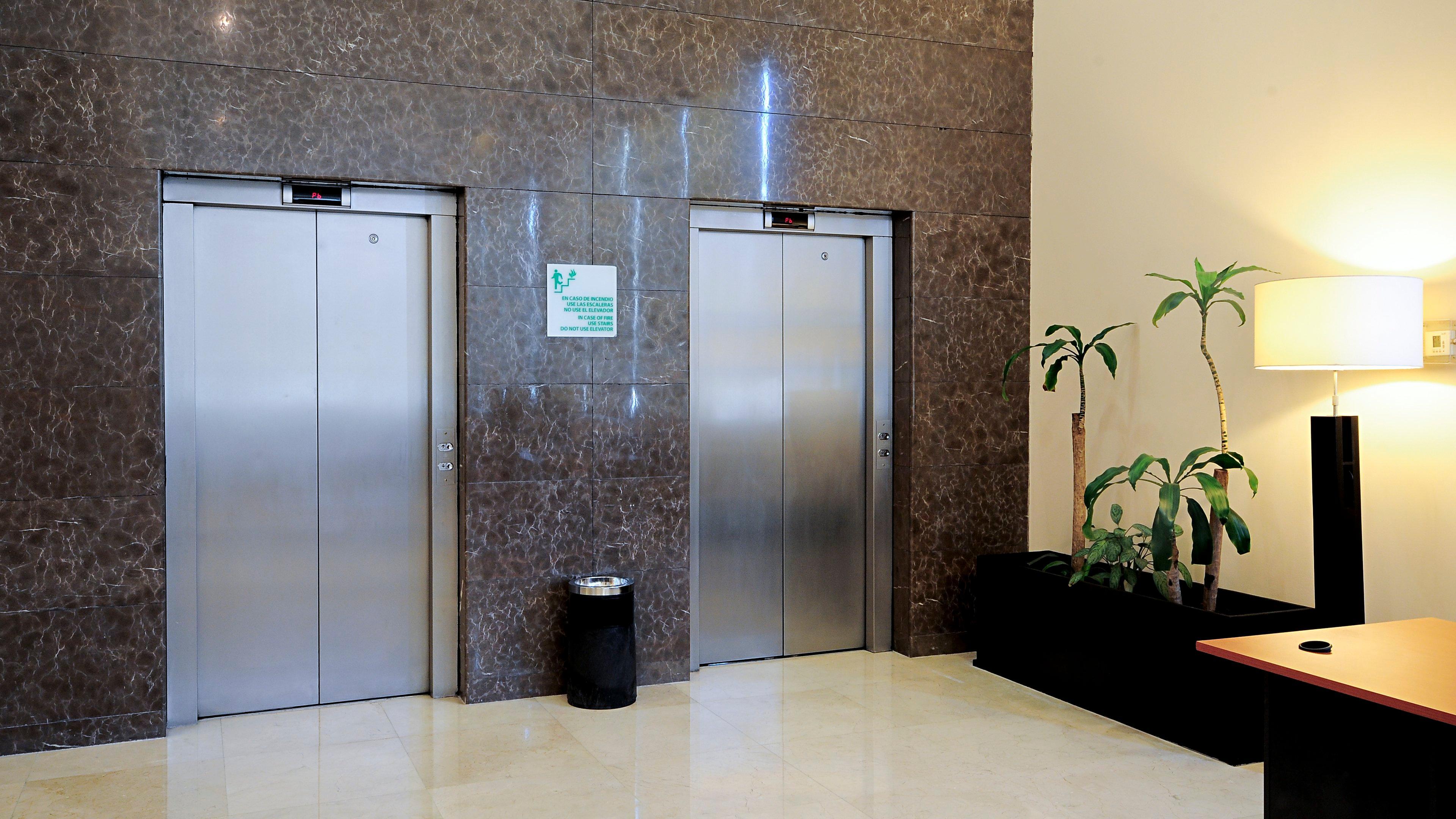 Vista Lobby Holiday Inn Uruapan by IHG