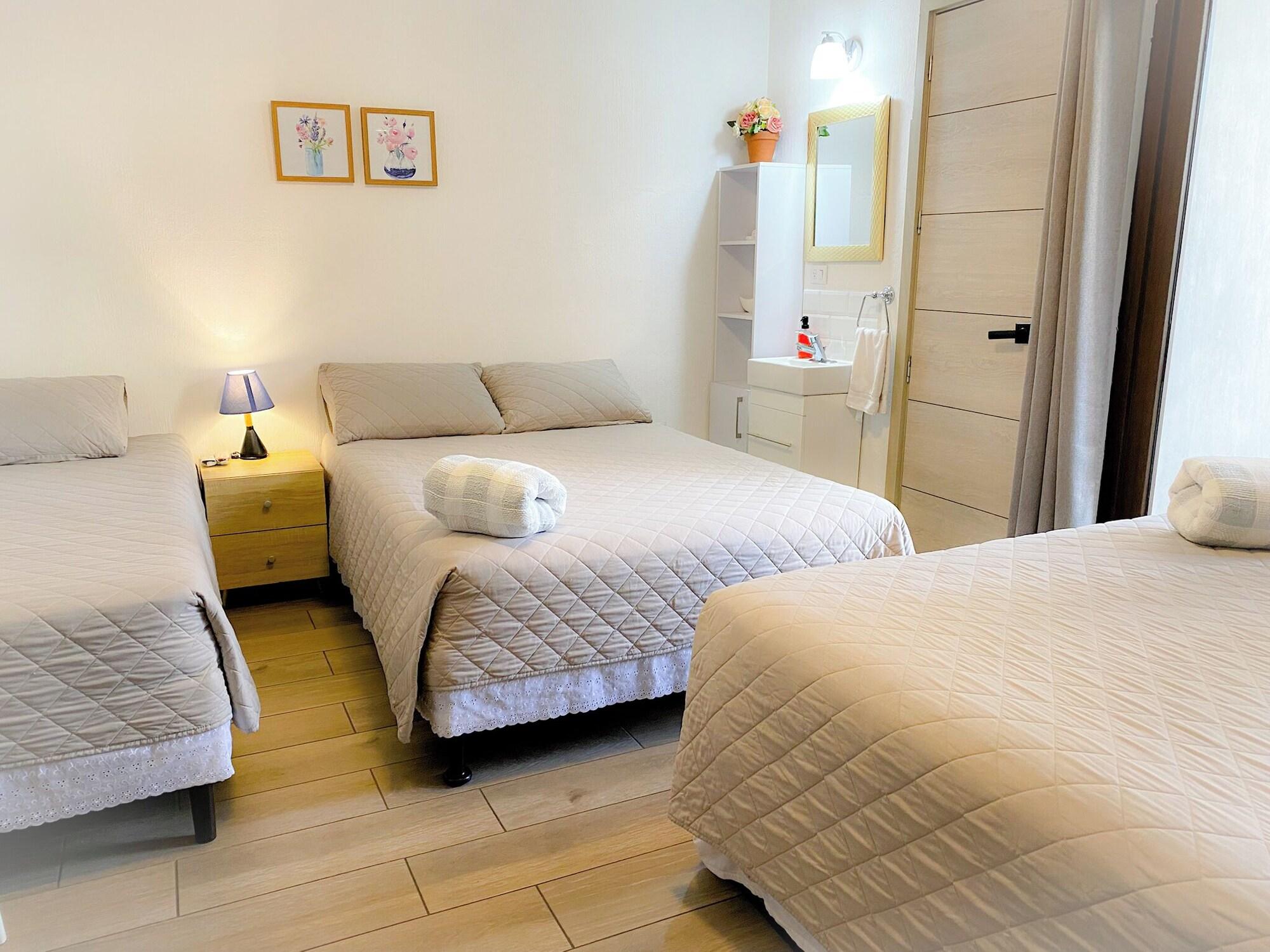 Varios FAMILY INN ZONA 12