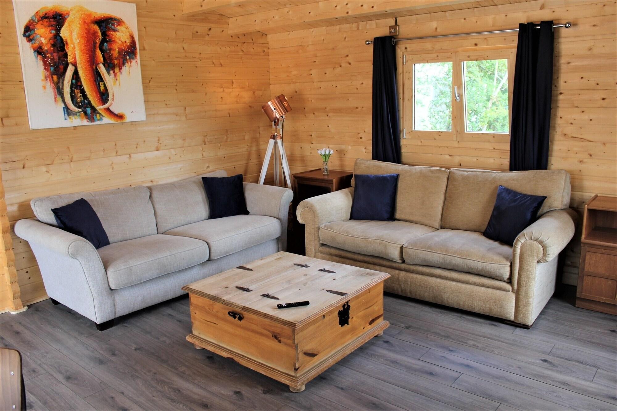 Comodidades del Alojamiento Lovely 3-bed Lodge in Ashton Under Hill