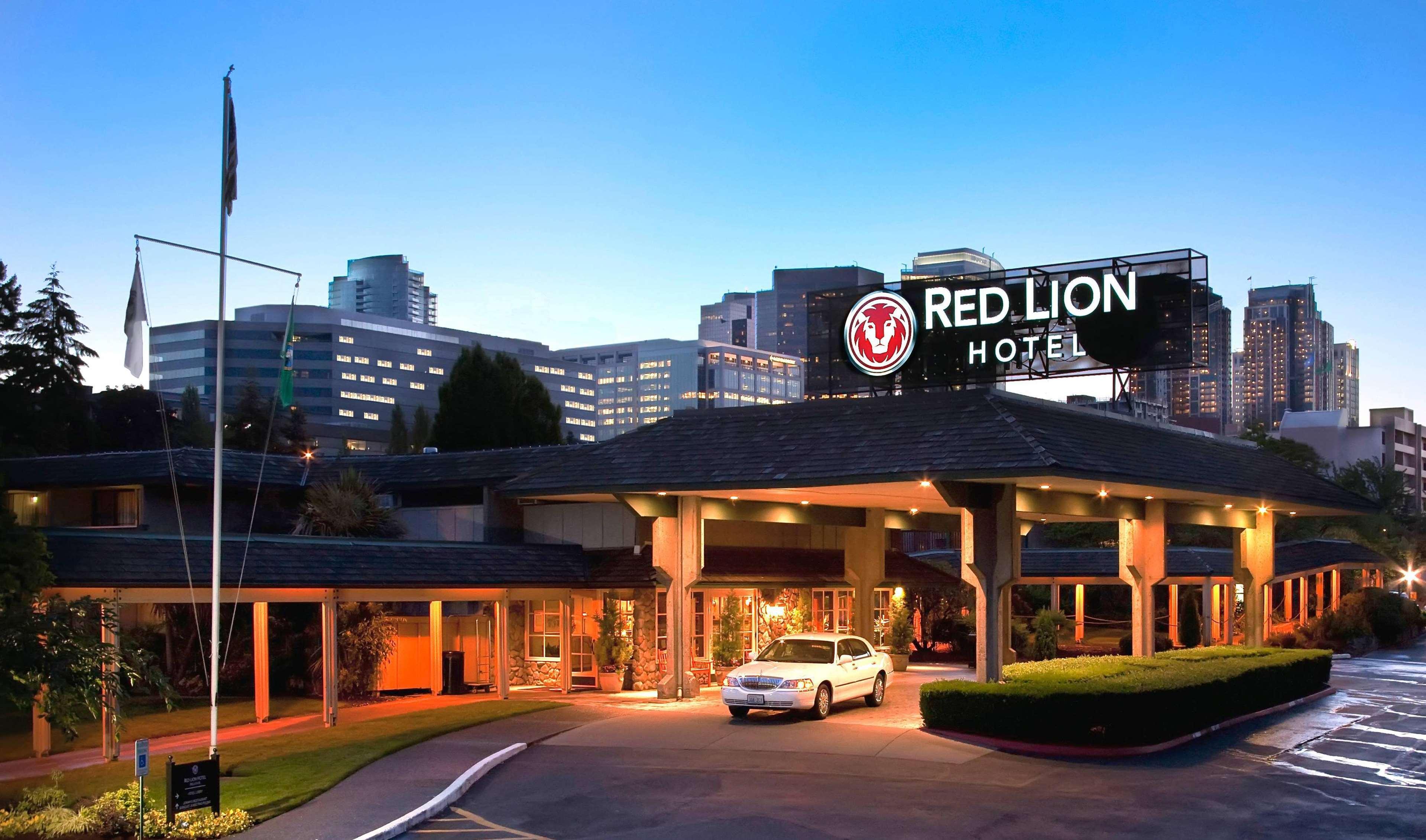 Vista Exterior Red Lion Hotel Kelso Longview