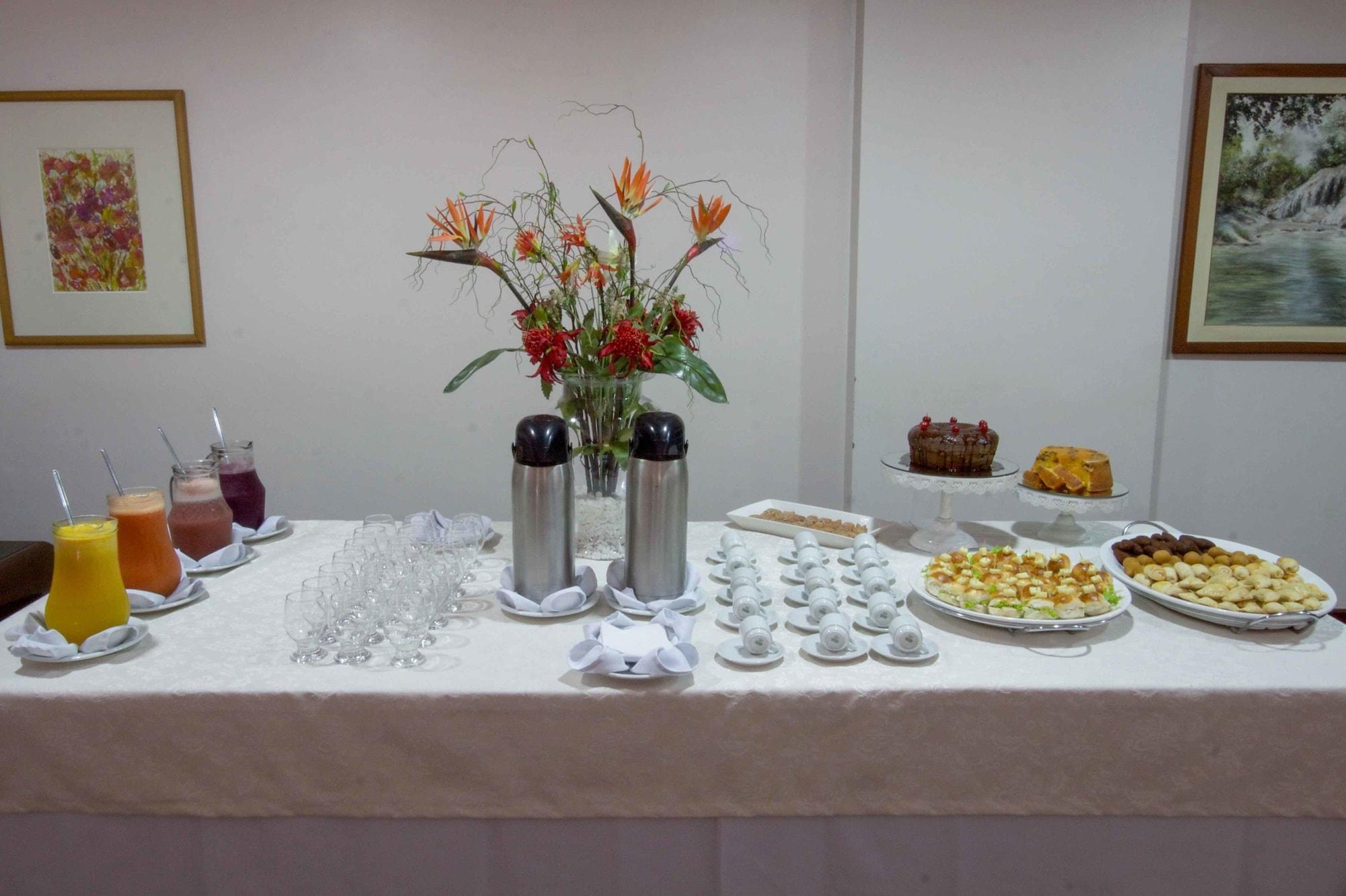 Bar/Salón Bristol Exceler Plaza Hotel