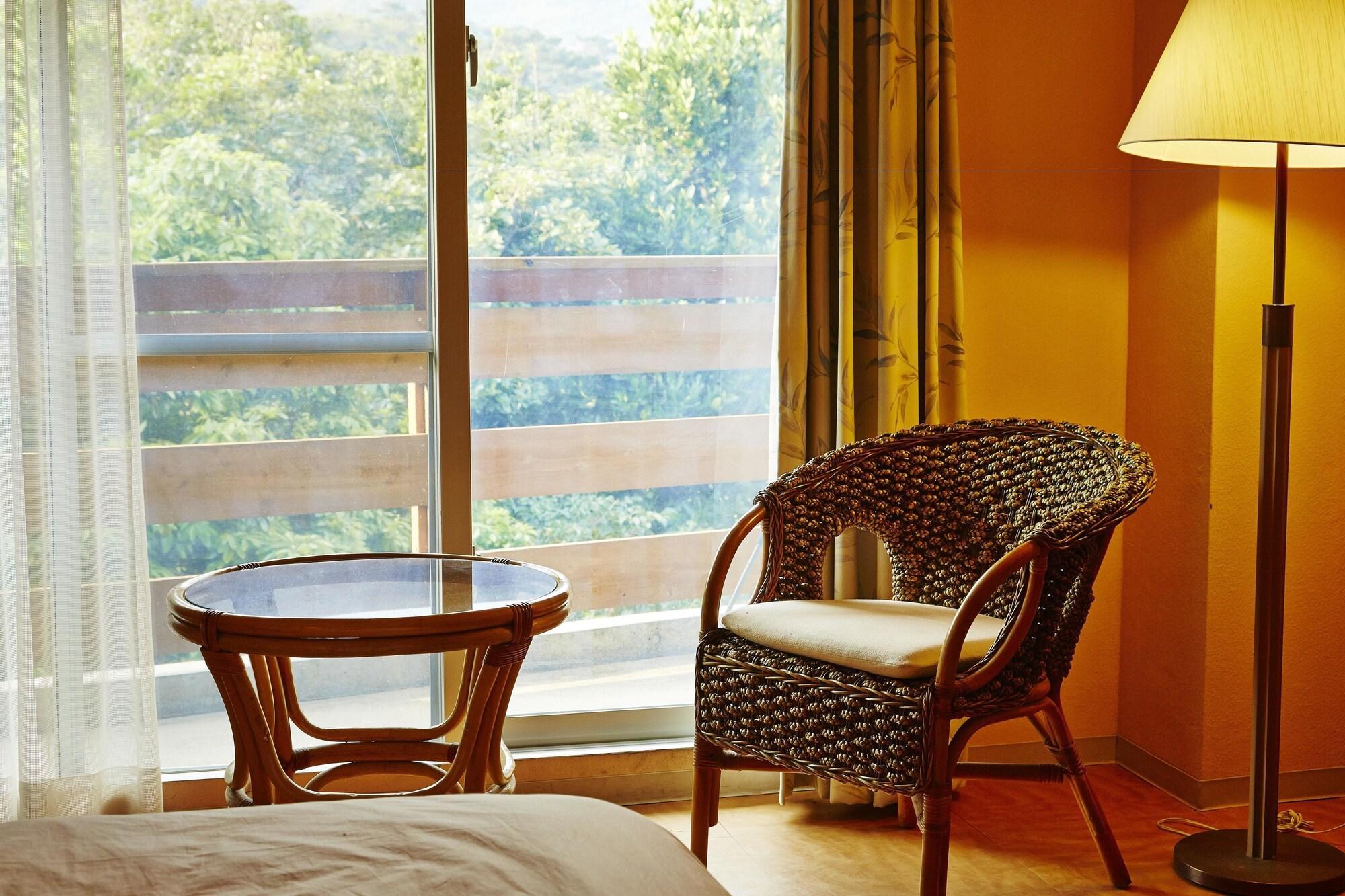 Vista Lobby Iriomote-jima Jungle Hotel Painu Maya