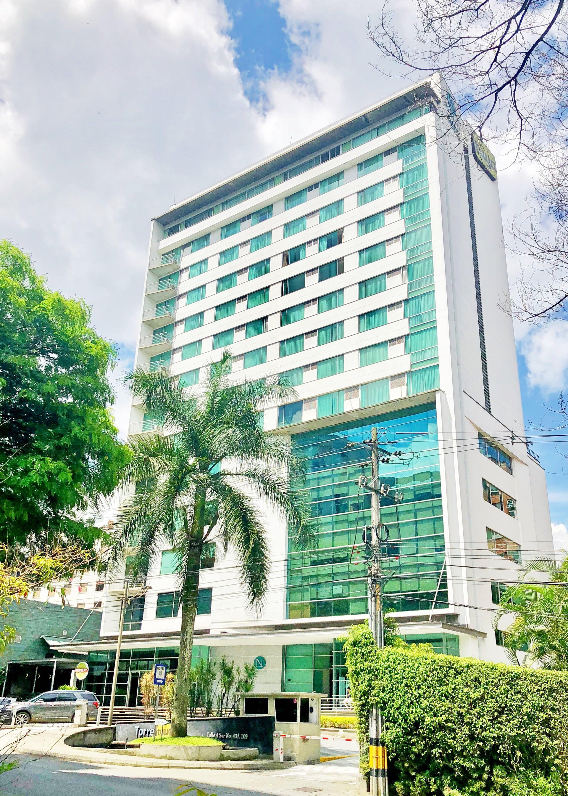 Vista Exterior Novelty Suites Hotel