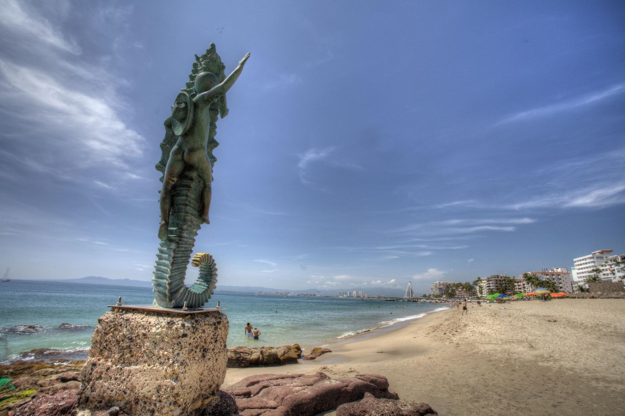 Playa Vallarta Shores Beach Hotel