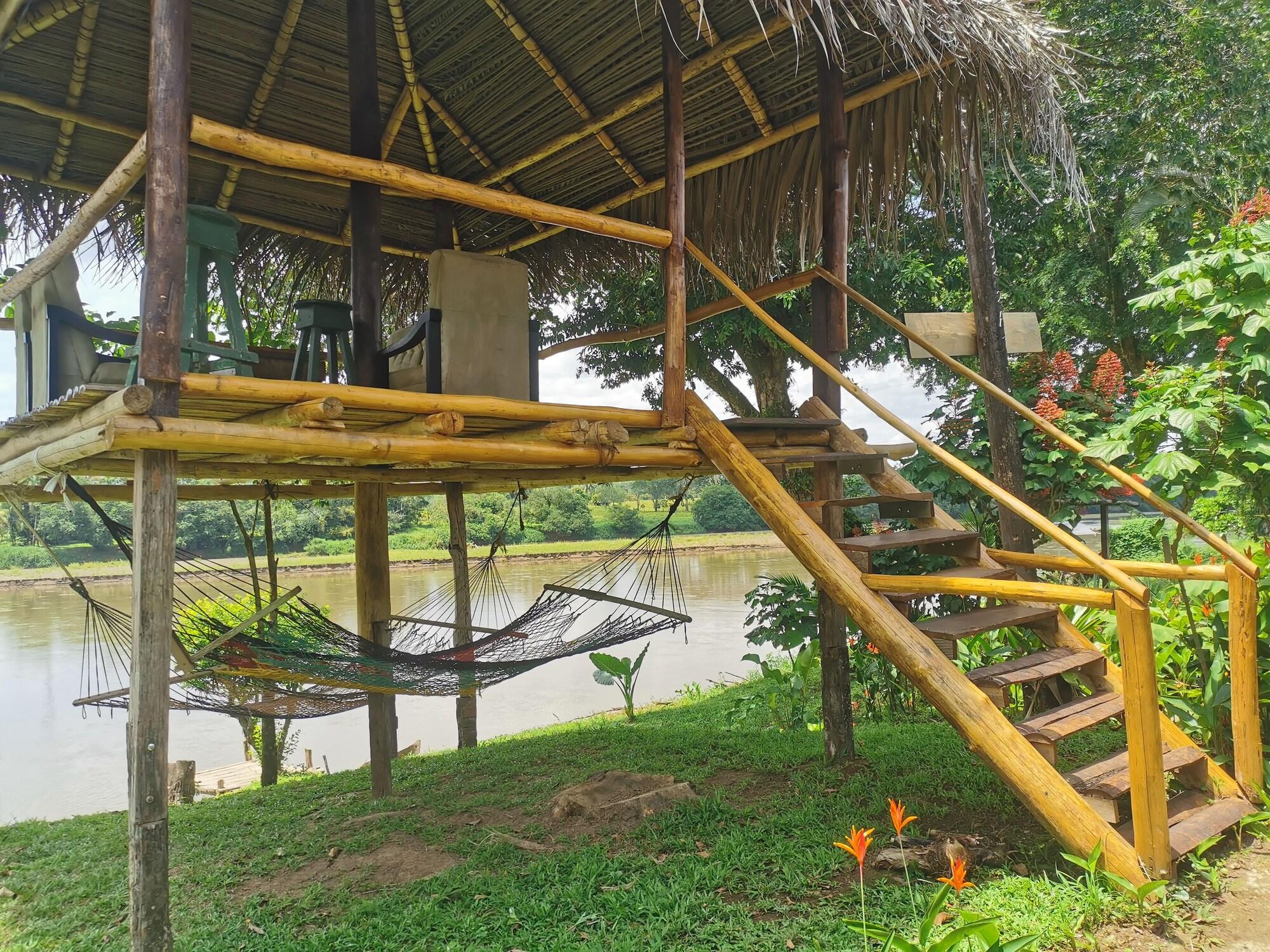 Equipamiento de Habitación Capitán Morgan Lodge CR Hotel-Restaurant