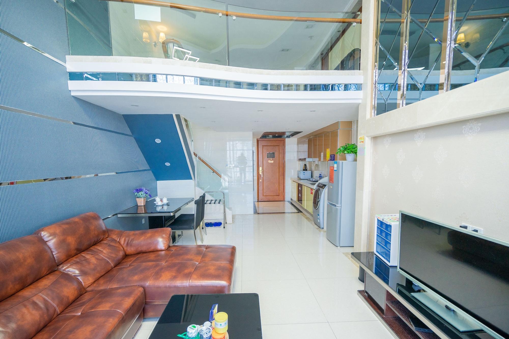 Varios Louidon Mega Apartment of Kam Rueng Plaza/Sunshine