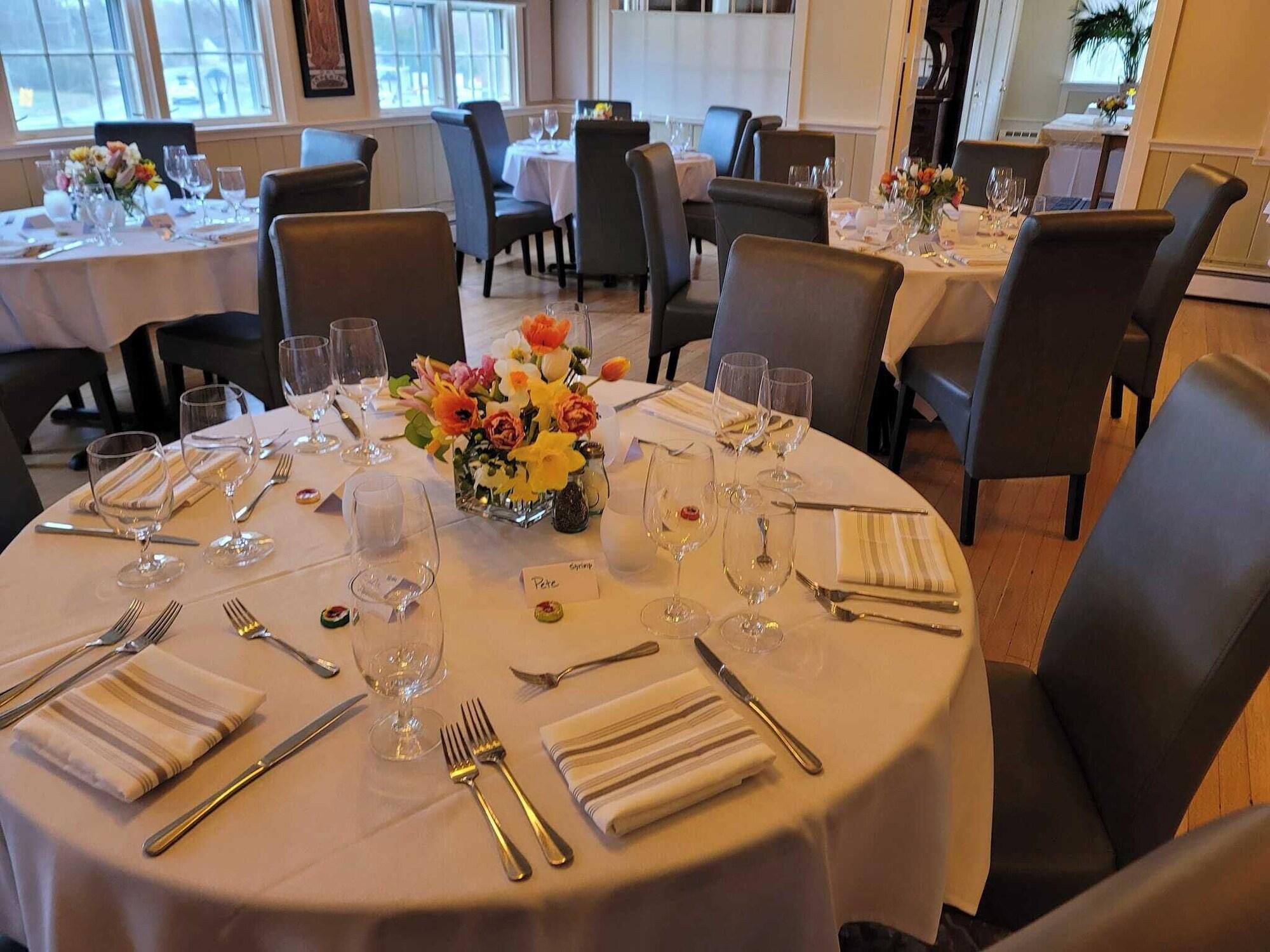 Restaurant The General Stanton Inn